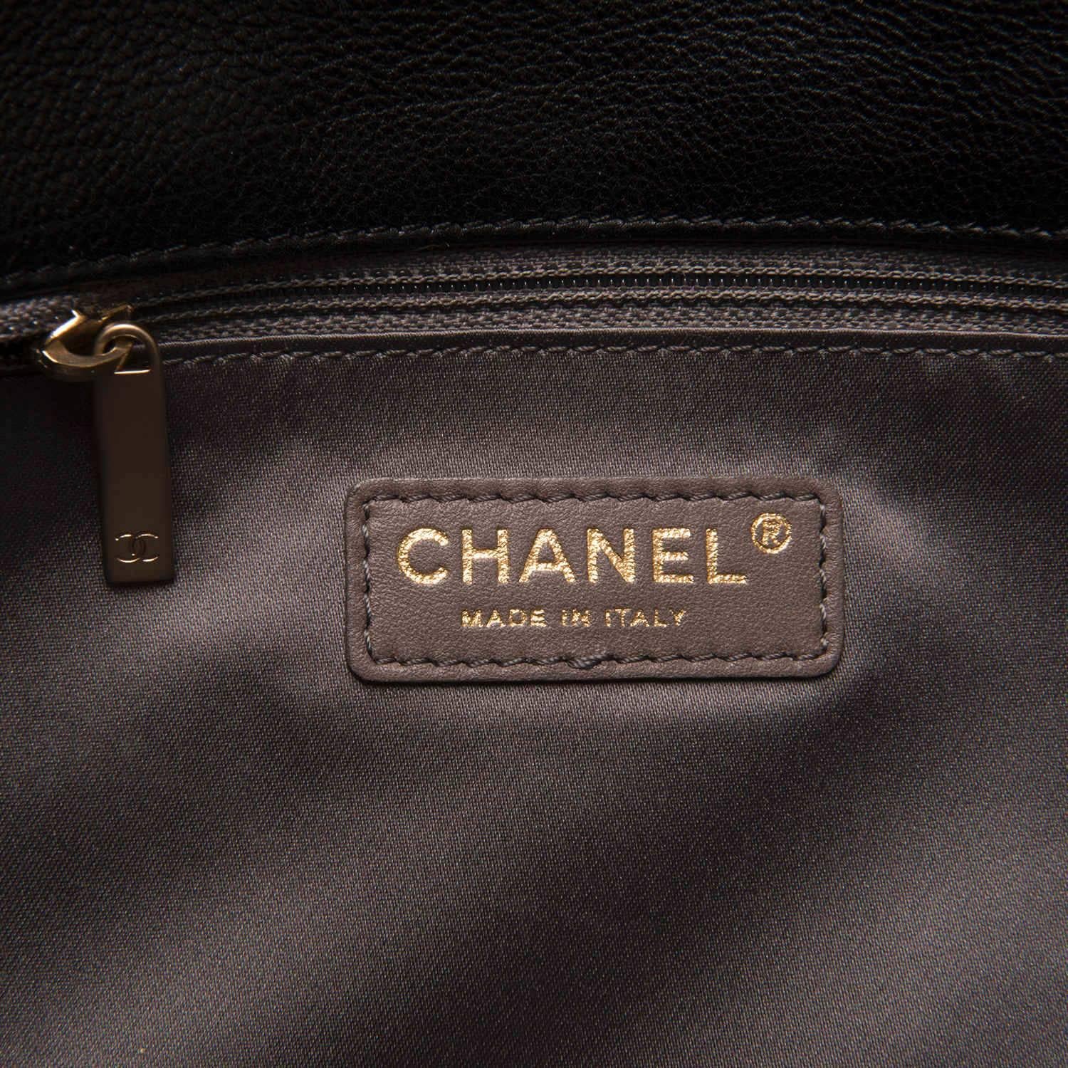 Unusual Chanel Jumbo Black Leather 'Mosaic' Shoulder Bag 2