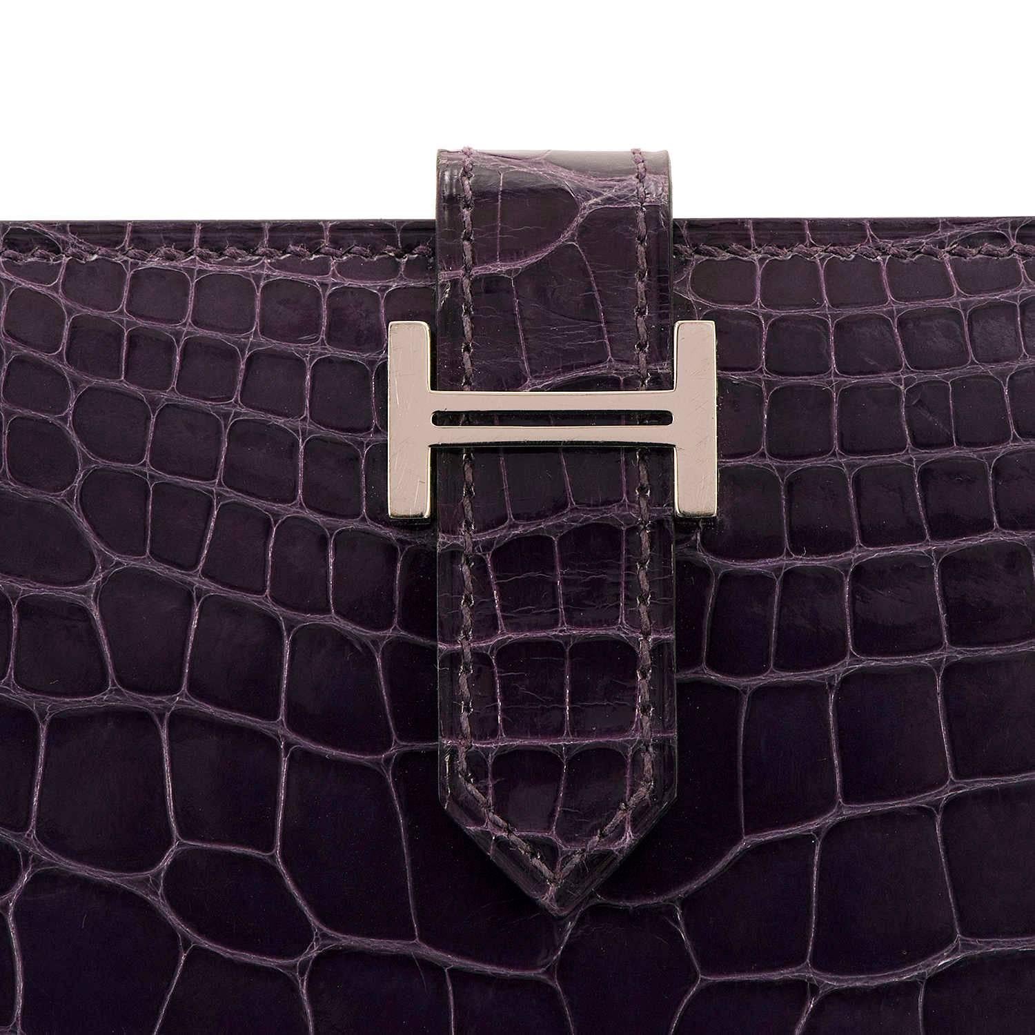 So So Rare Pristine Hermes 'Amethyst' Shiny Crocodile Alligator Bearn Wallet In New Condition For Sale In By Appointment Only, GB