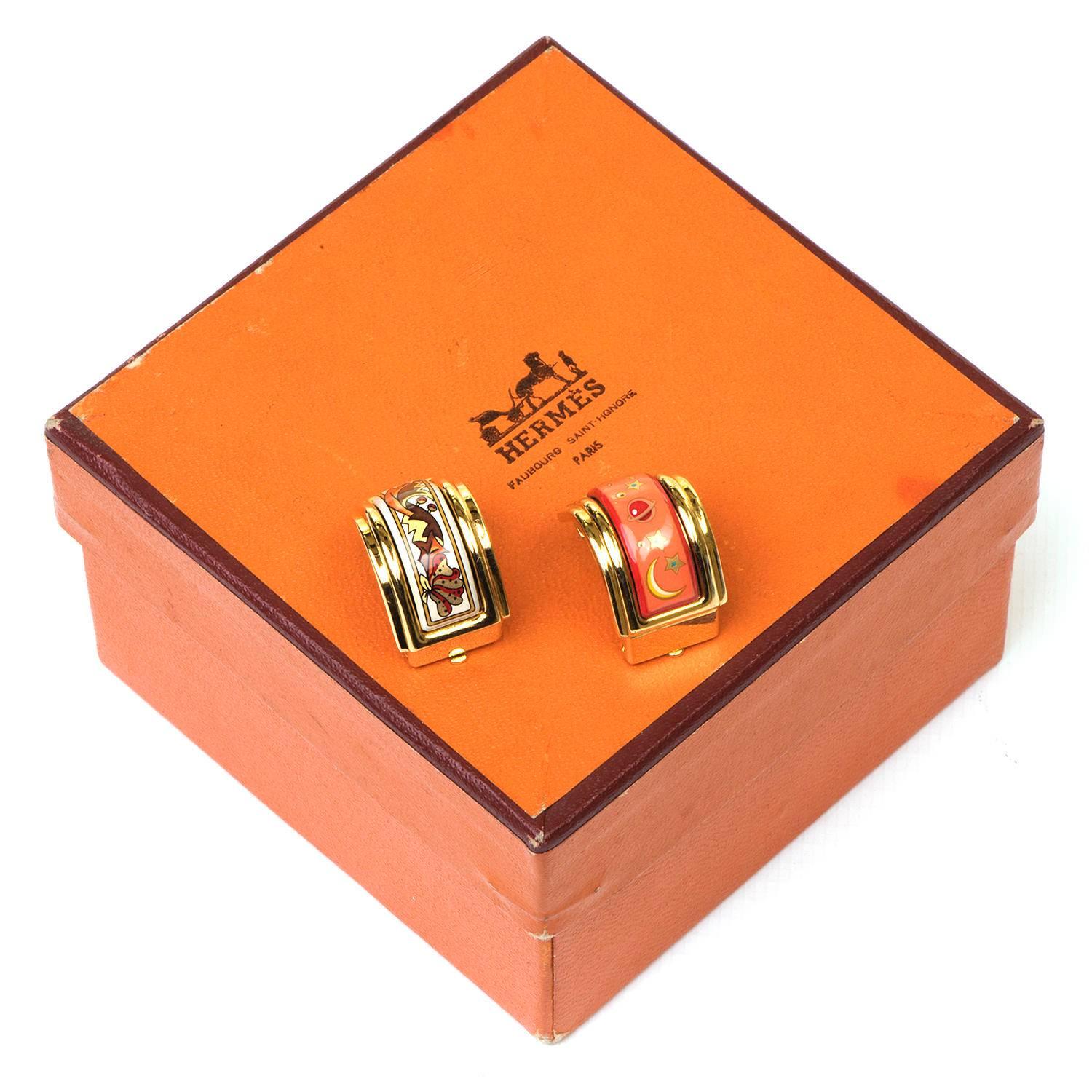 Contemporary An Exquisite Boxed Pair of Hermes Gold & Enamel Clip-on Earrings
