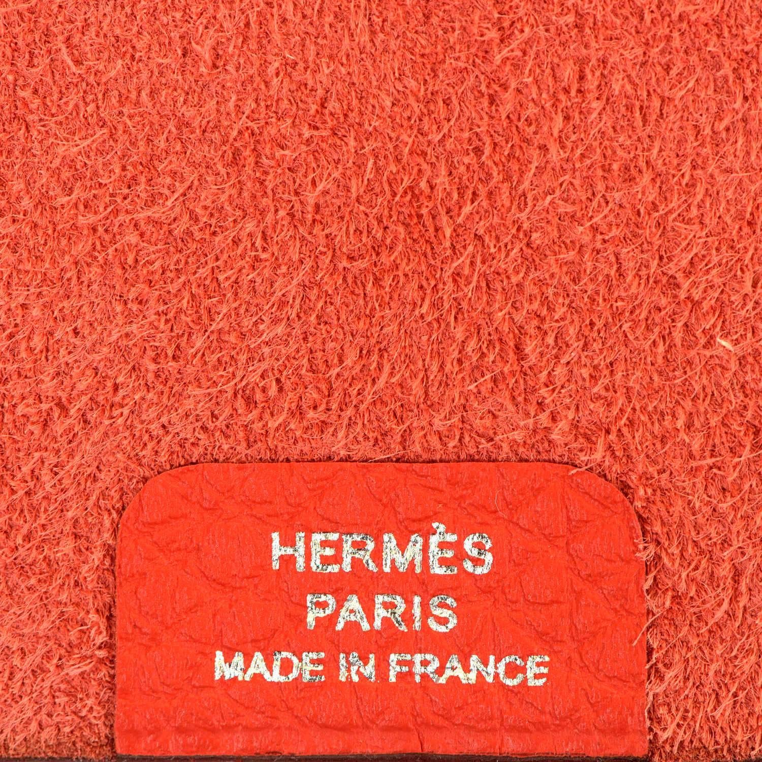 A Fabulous Hermes 'Ulysse' MM Red Togo Porte Agenda, in Store-fresh condition, complete with a new unused Hermes stationary insert and it's original Hermes box. A great personal treat or for that special gift !

