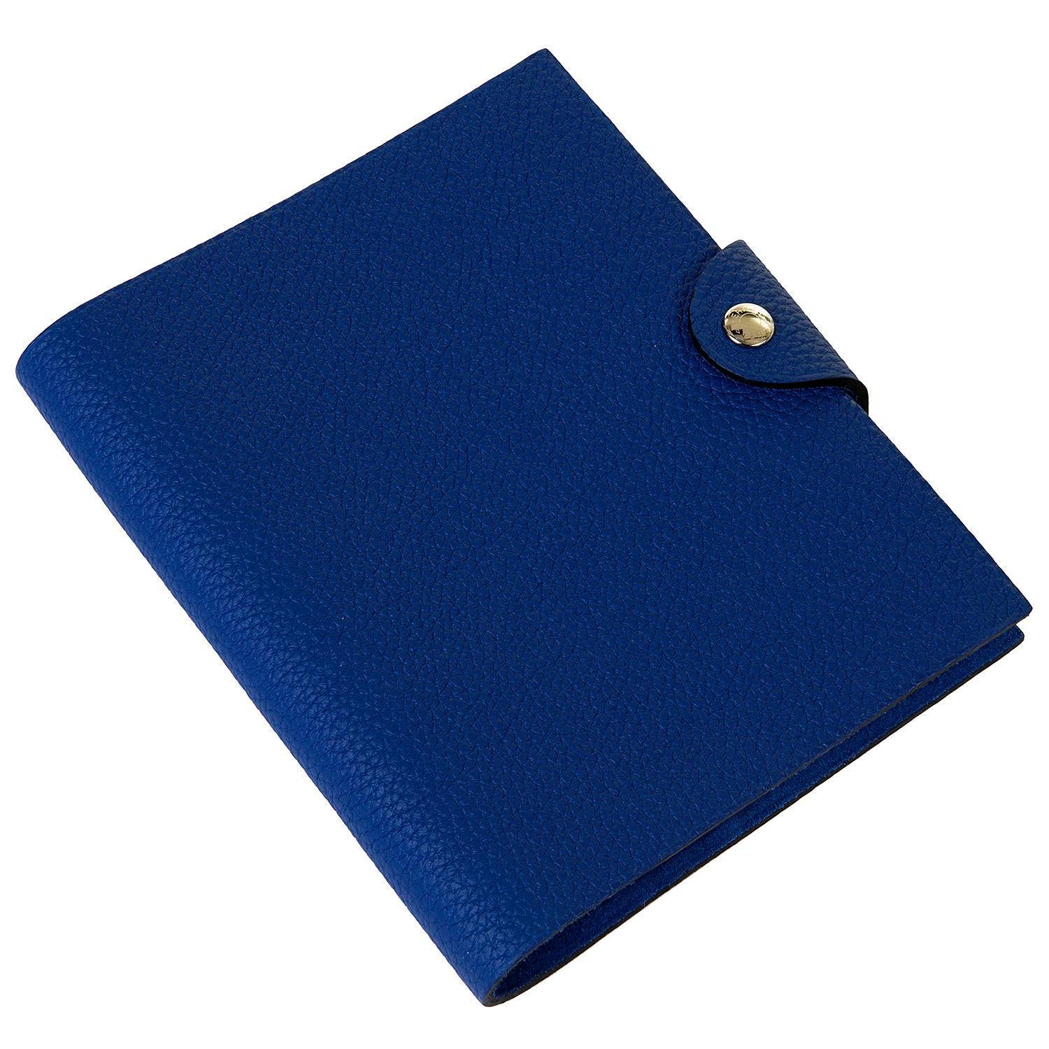 An fabulous Hermes 'Ulysse' Porte-Agenda in 'New & Unused' condition, complete with a new Hermes stationary insert and its distinctive Hermes box. 'Blue Electrique' - Absolutely the colour to have ! The PERFECT Xmas Gift.

FREE WORLDWIDE DELIVERY