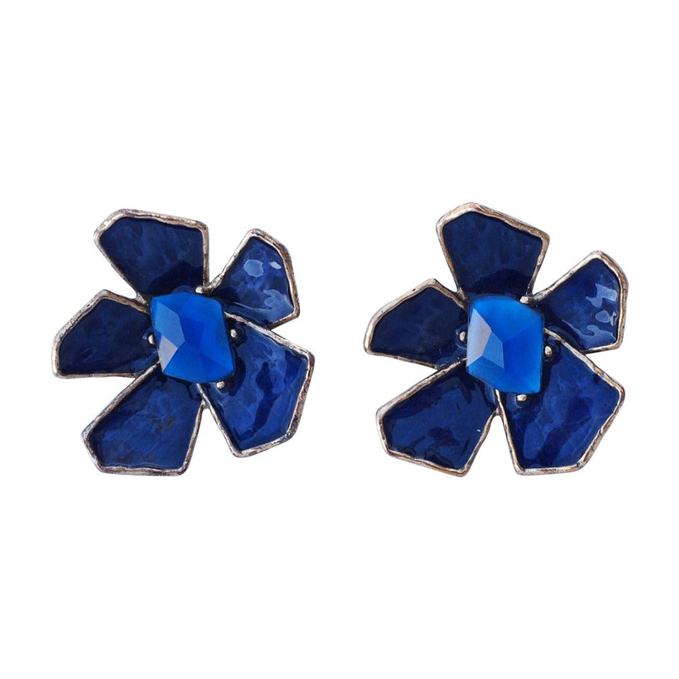 Oscar de La Renta Ear Clips 1980s