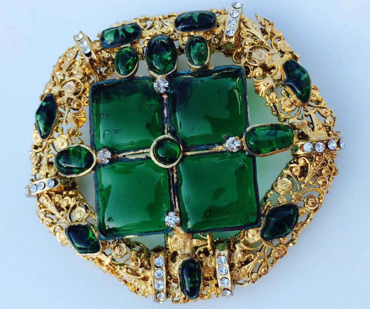 Women's Rare Robert Goossens for Chanel Pendant Brooch, 1970s For Sale