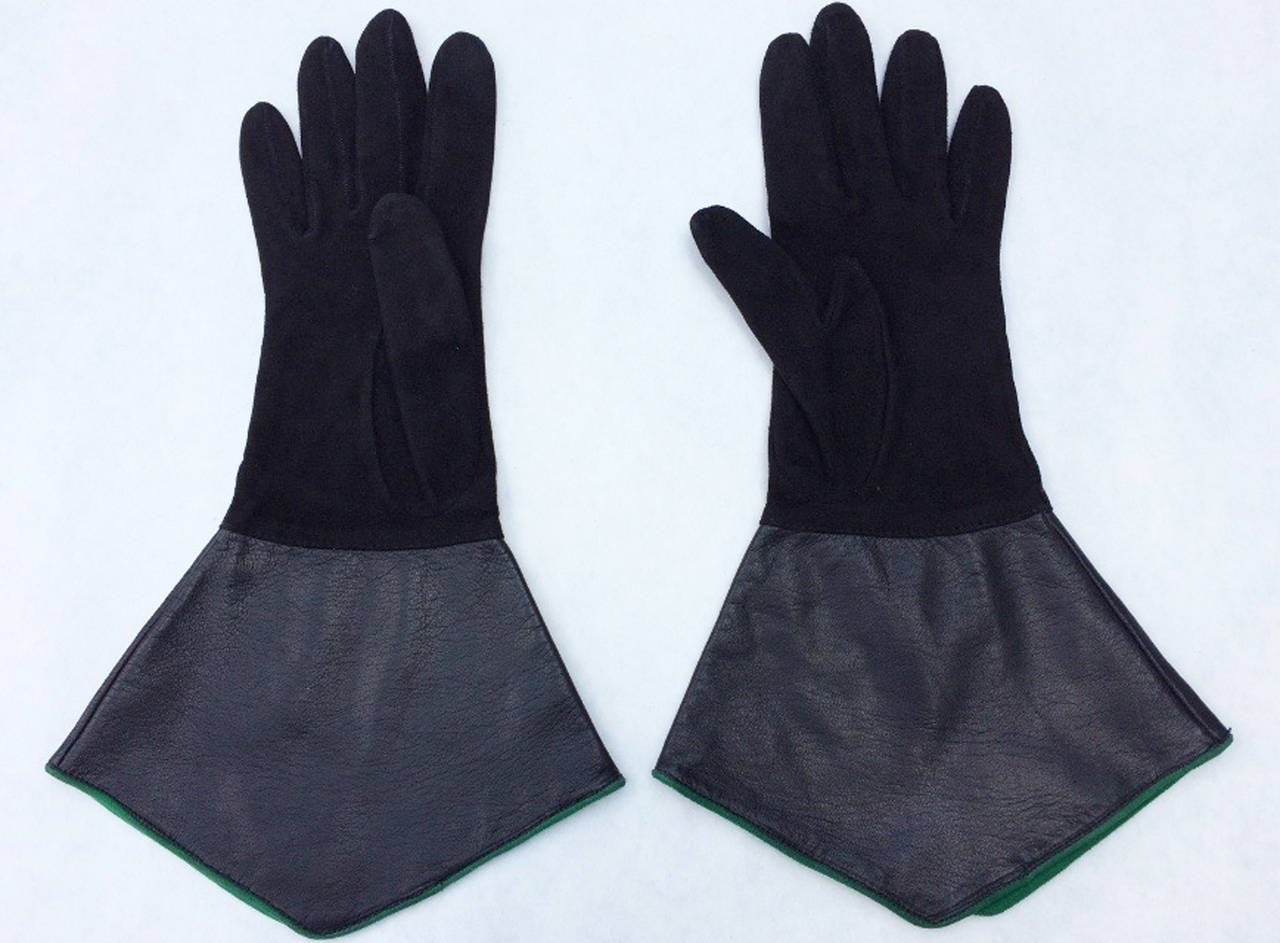 Isabel Canovas Leather Gauntlet Gloves 1980s In Excellent Condition In Phoenix, AZ