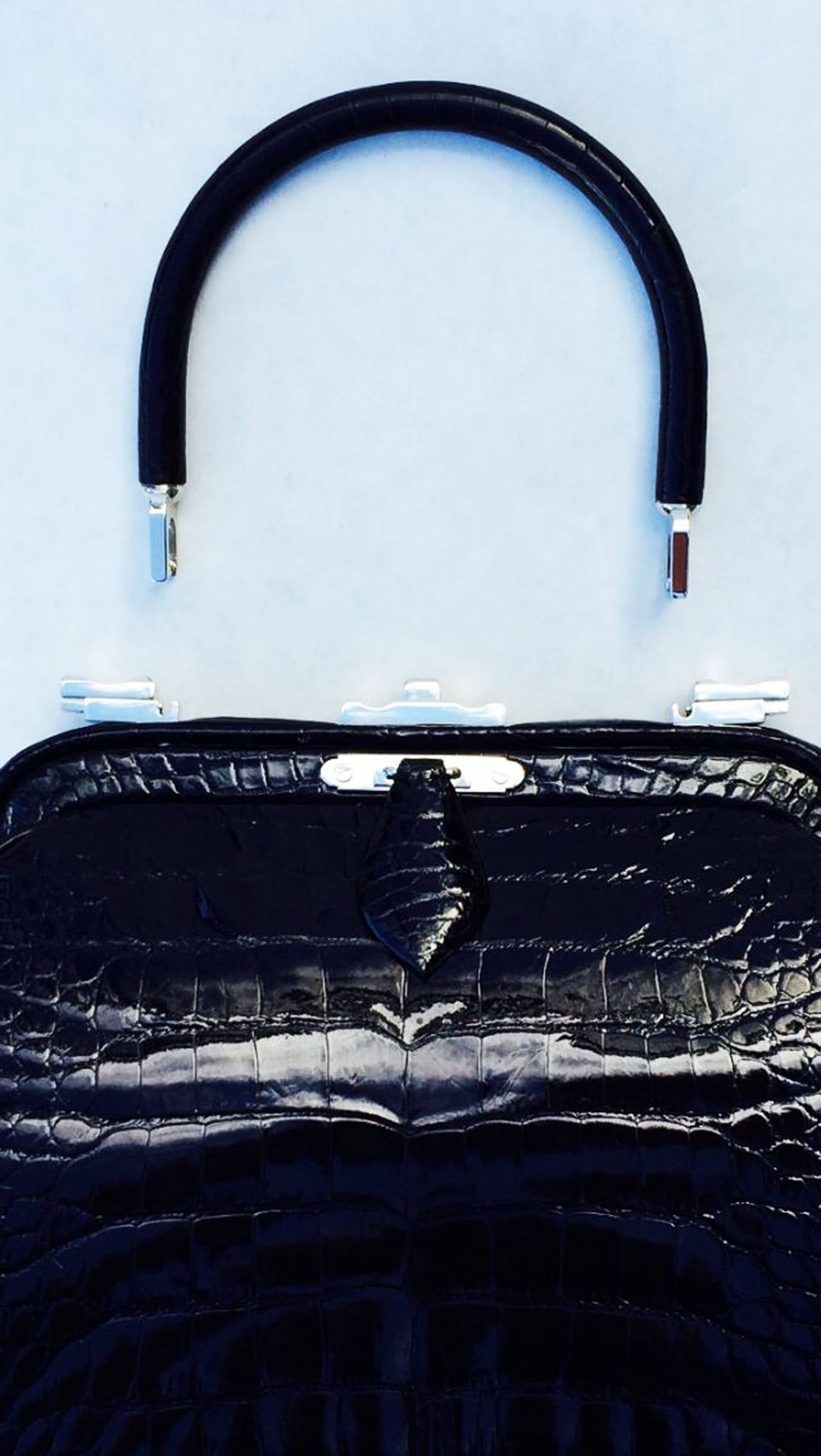 Women's Exquisite Judith Leiber Porosus Crocodile Handbag 1960s For Sale