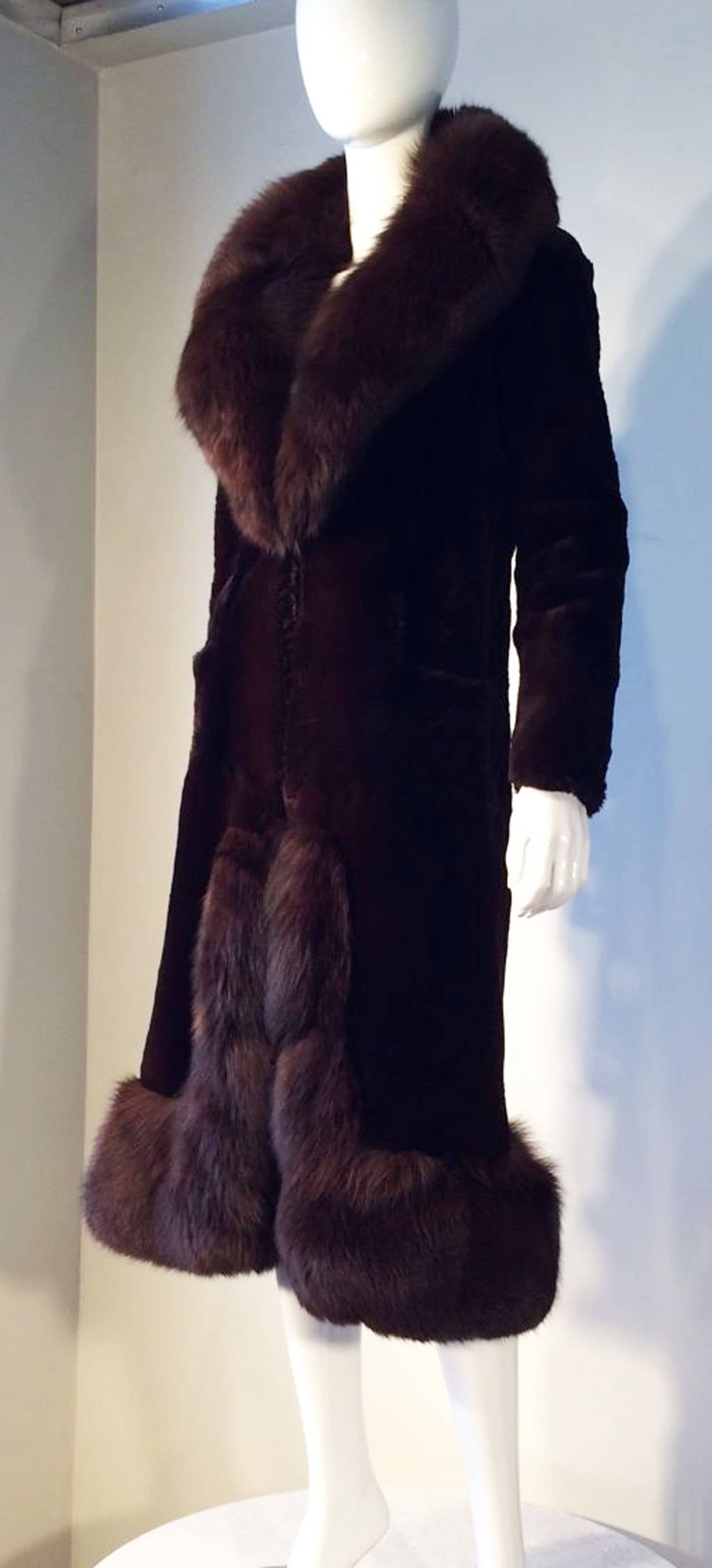 Christian Dior Couture Sheared Beaver and Fox Fur Coat 1960s In Excellent Condition For Sale In Phoenix, AZ