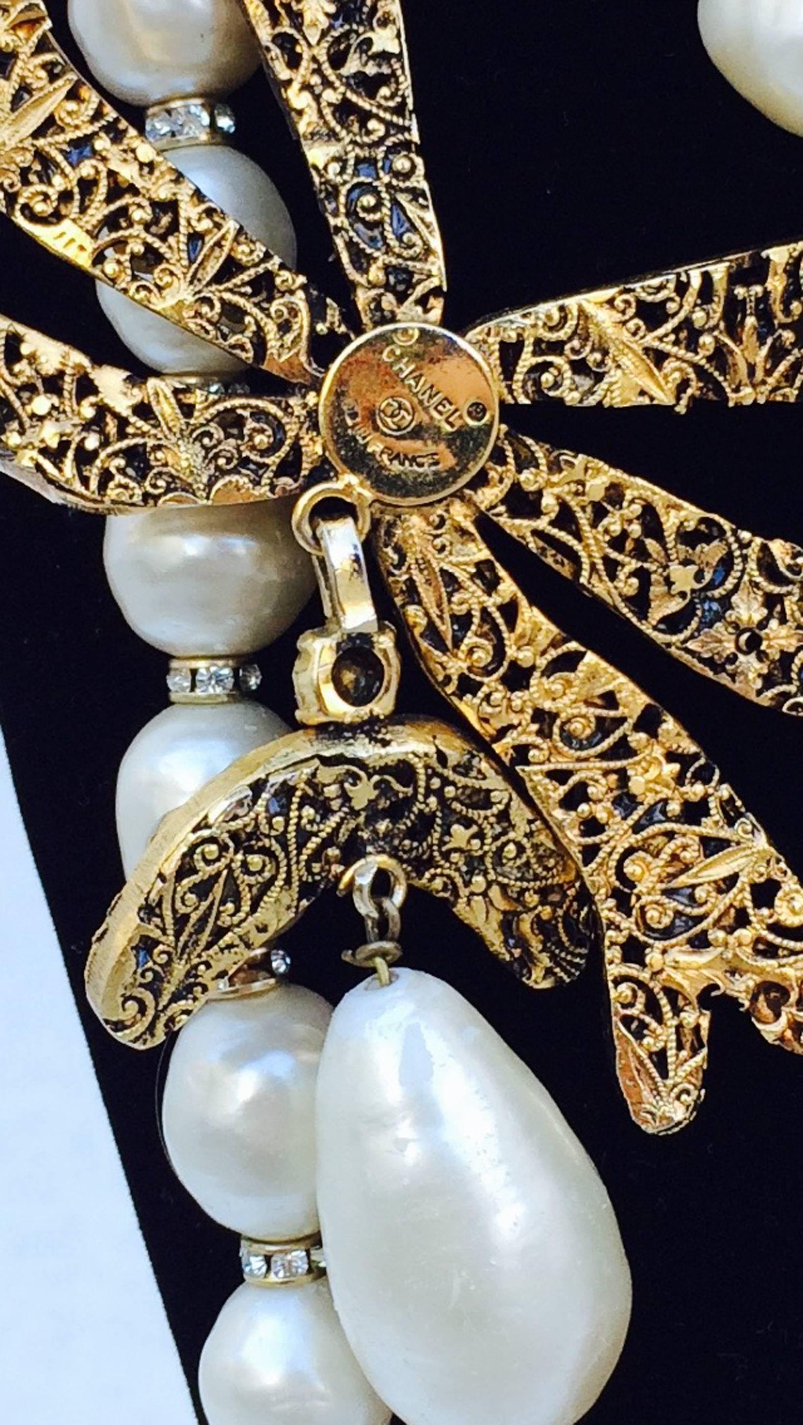 Chanel Pearl and Crystal Pendant Necklace 1980s 2