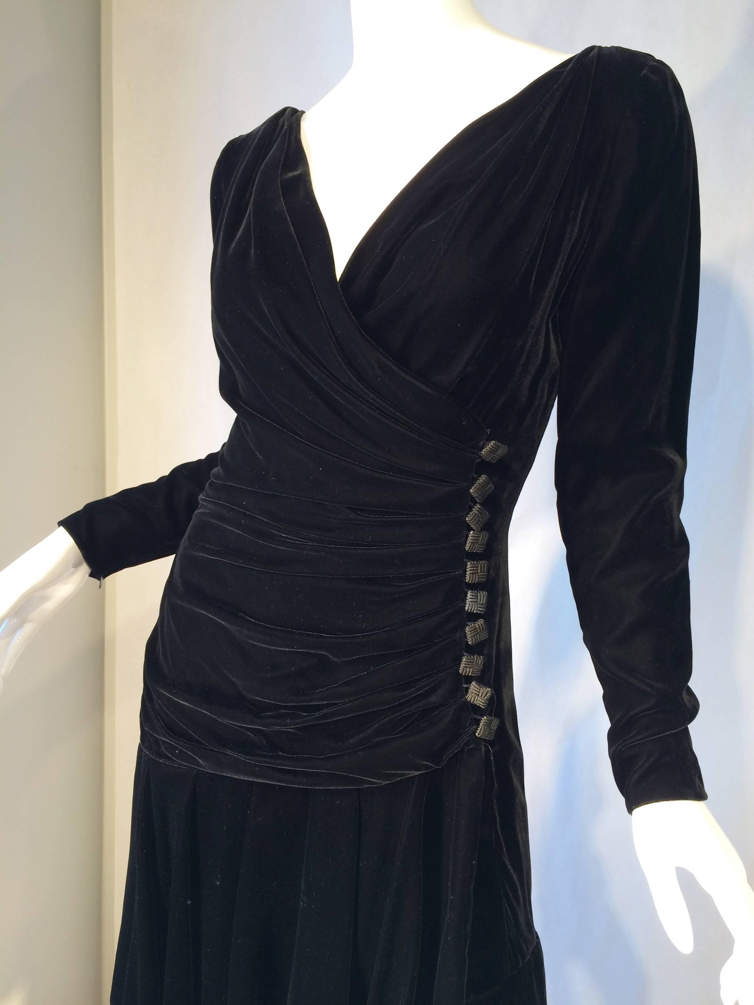 Chic Lanvin Velvet Tiered Evening Gown 1970s In Excellent Condition In Phoenix, AZ