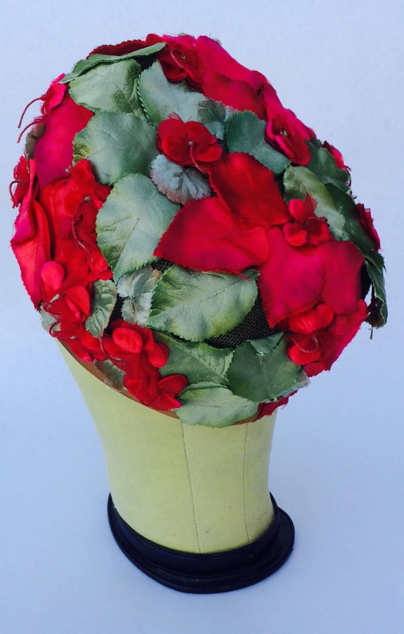 Schiaparelli Floral Trimmed Turban 1950s In Excellent Condition In Phoenix, AZ