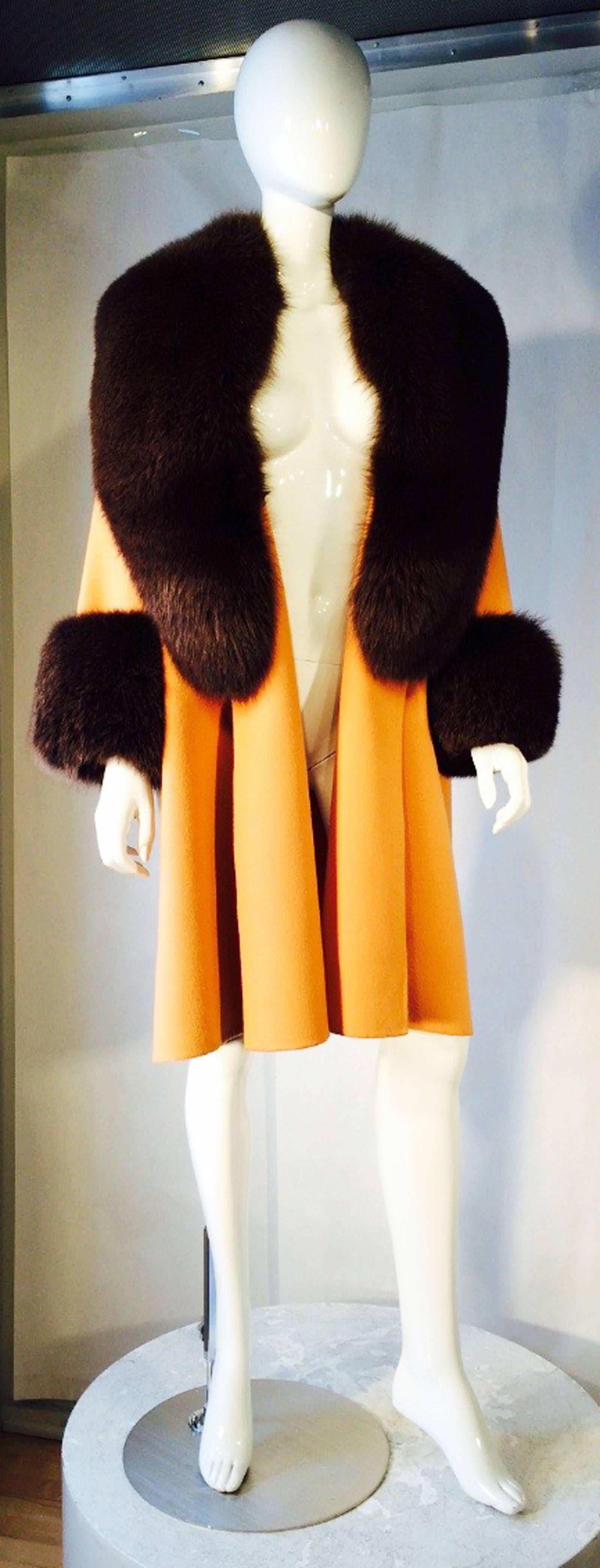 Stunning John Anthony Couture Fox Fur Collar Coat 1970s In New Condition In Phoenix, AZ