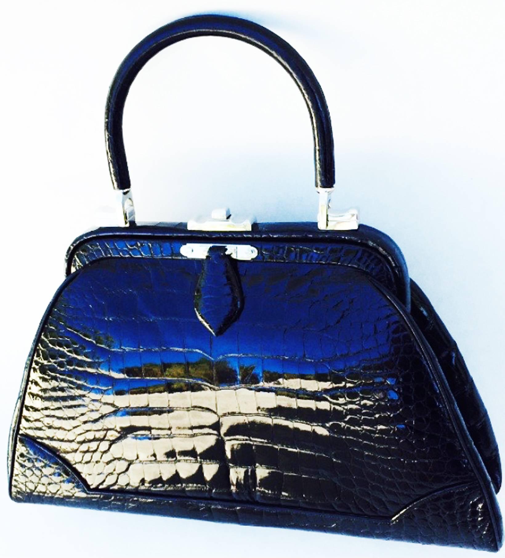 Exquisite Judith Leiber Porosus Crocodile Handbag 1960s For Sale 3