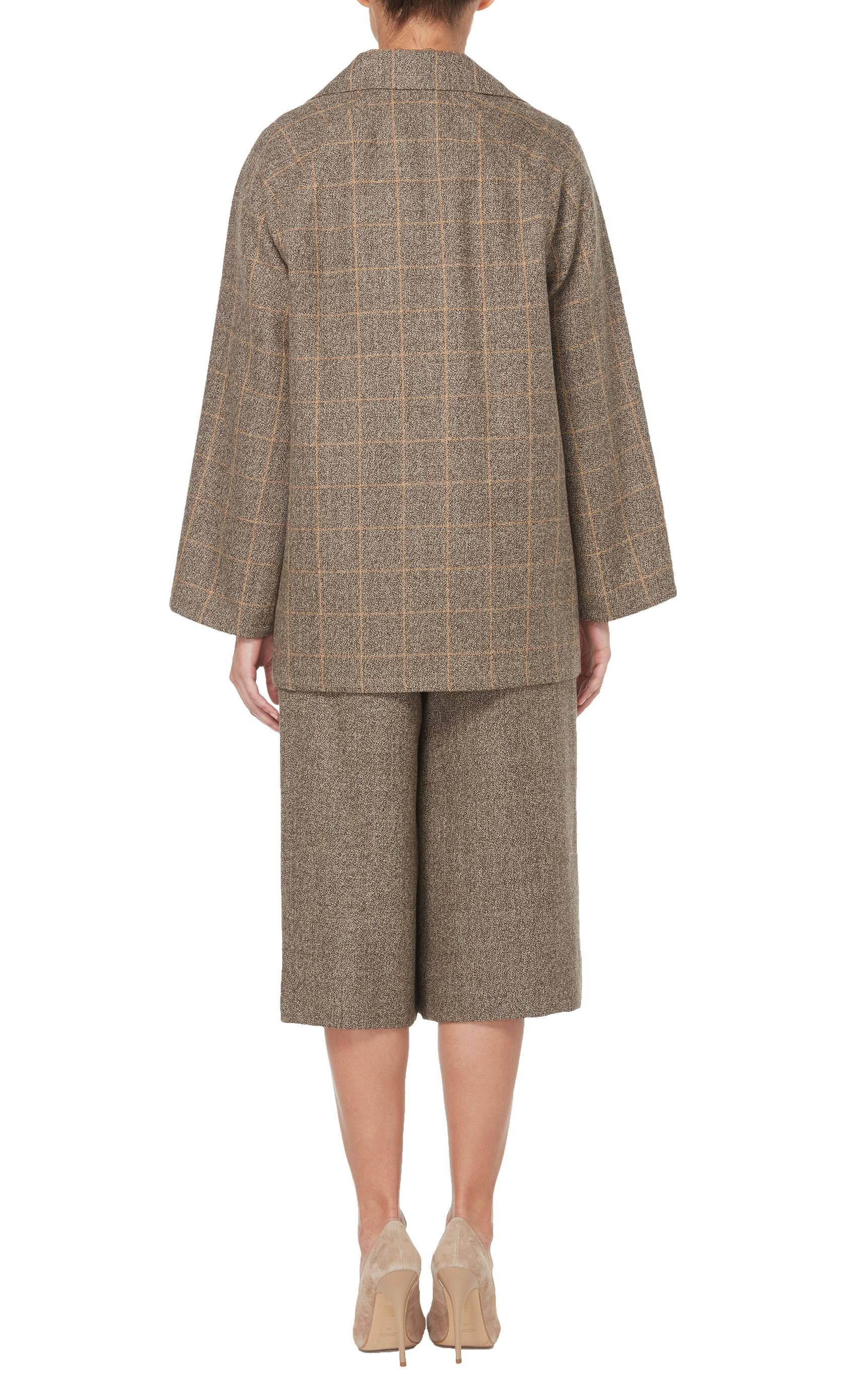 Women's Bill Blass brown tweed culotte suit, circa 1972 For Sale