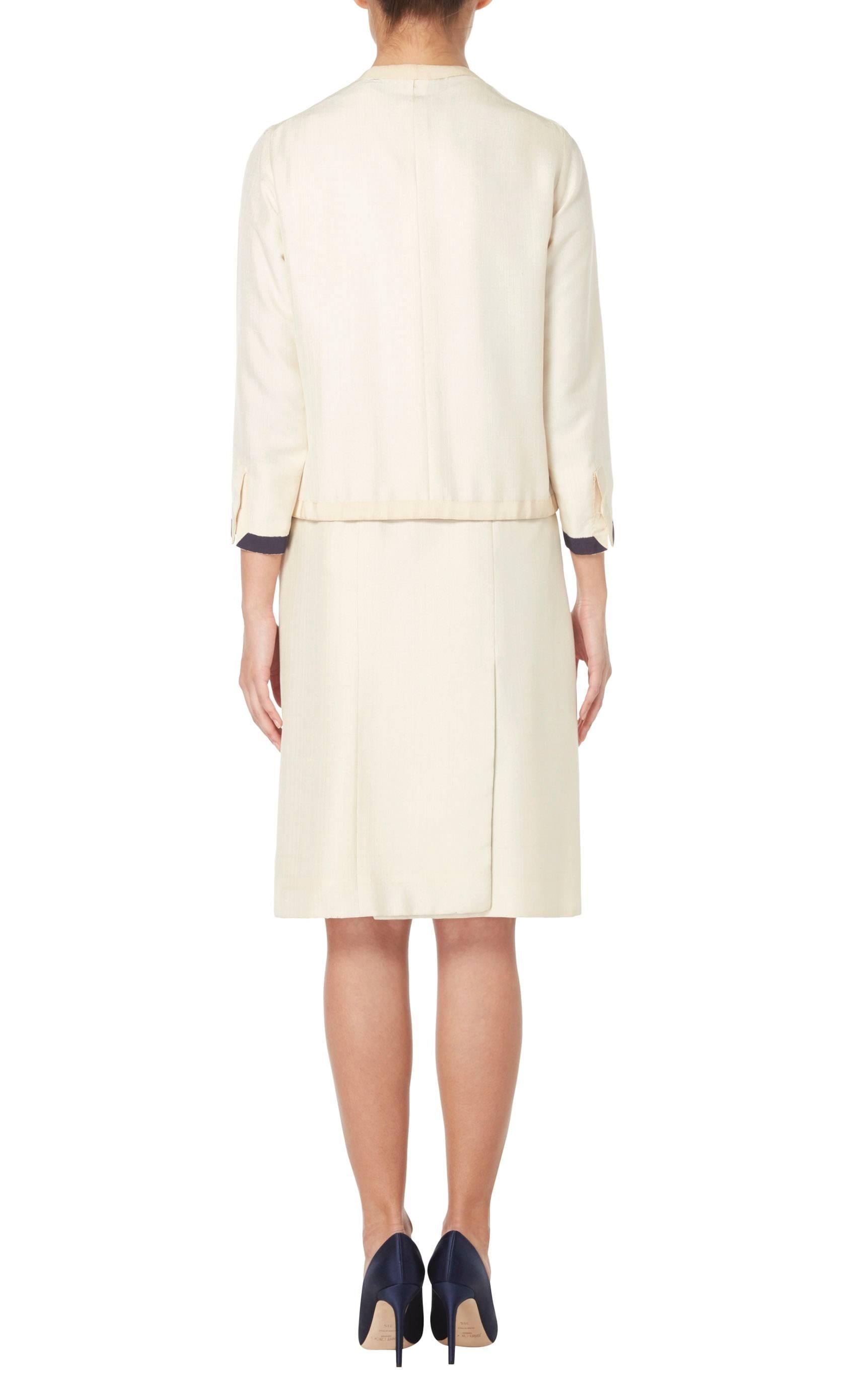 Chanel haute couture ivory suit, circa 1962 In Excellent Condition In London, GB