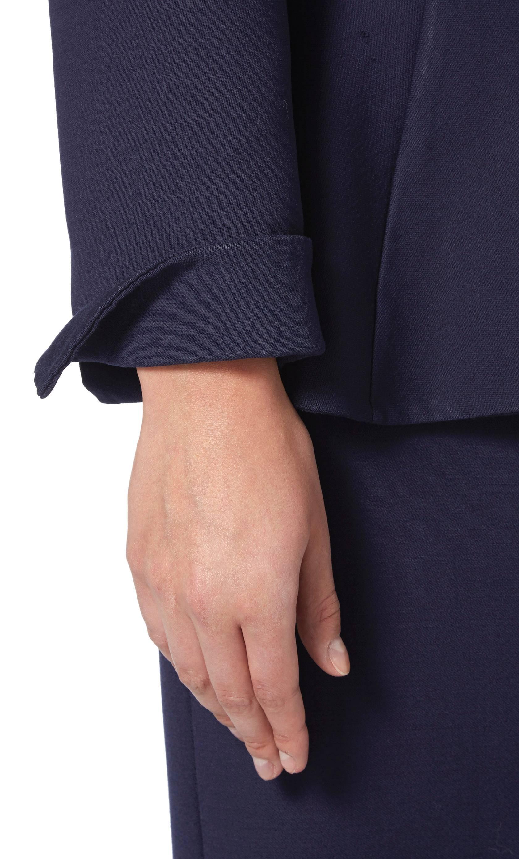 Pauline Trigère navy skirt suit, circa 1980 In Excellent Condition For Sale In London, GB