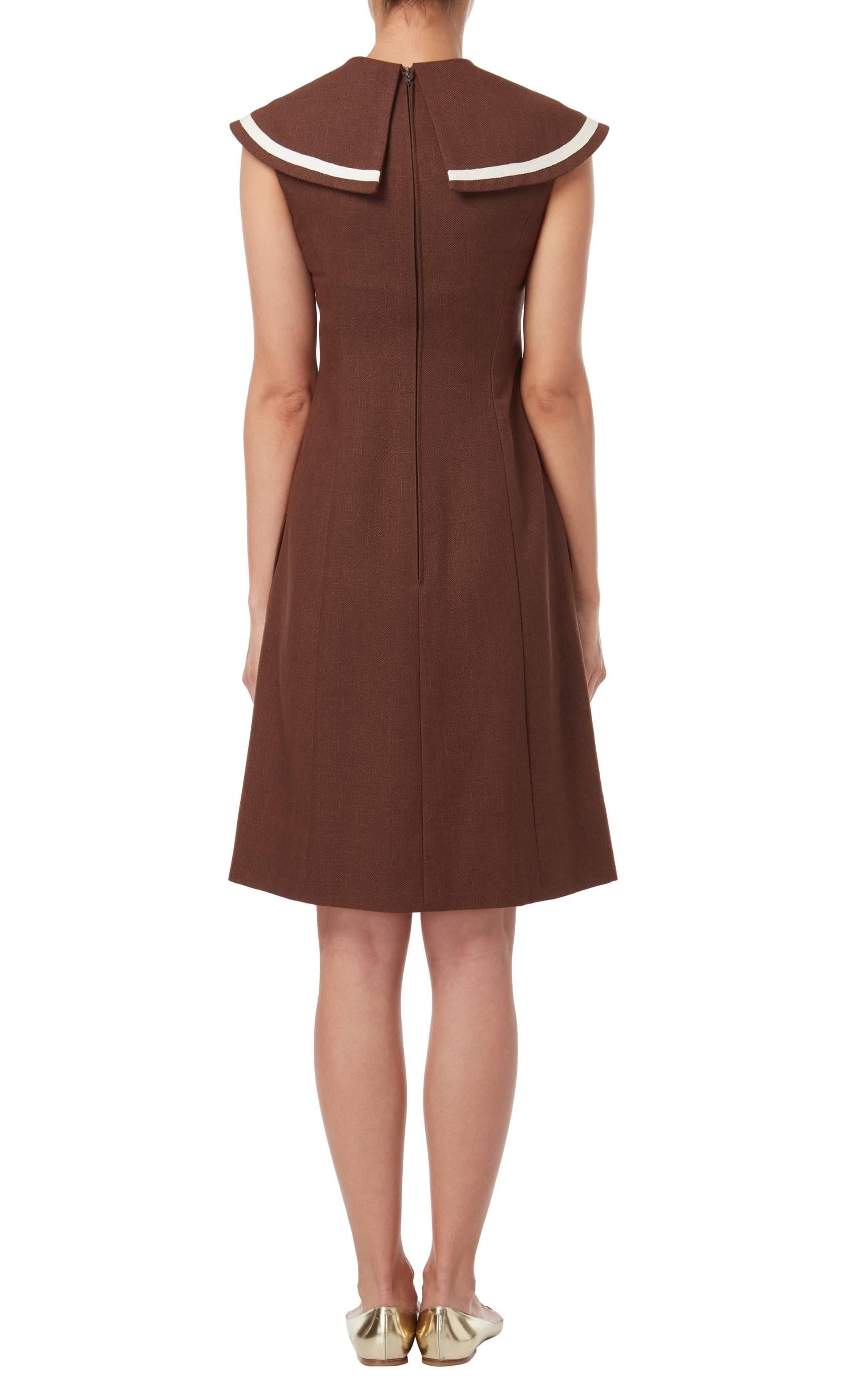 Mollie Parnis, Brown linen dress, circa 1972 In Good Condition For Sale In London, GB
