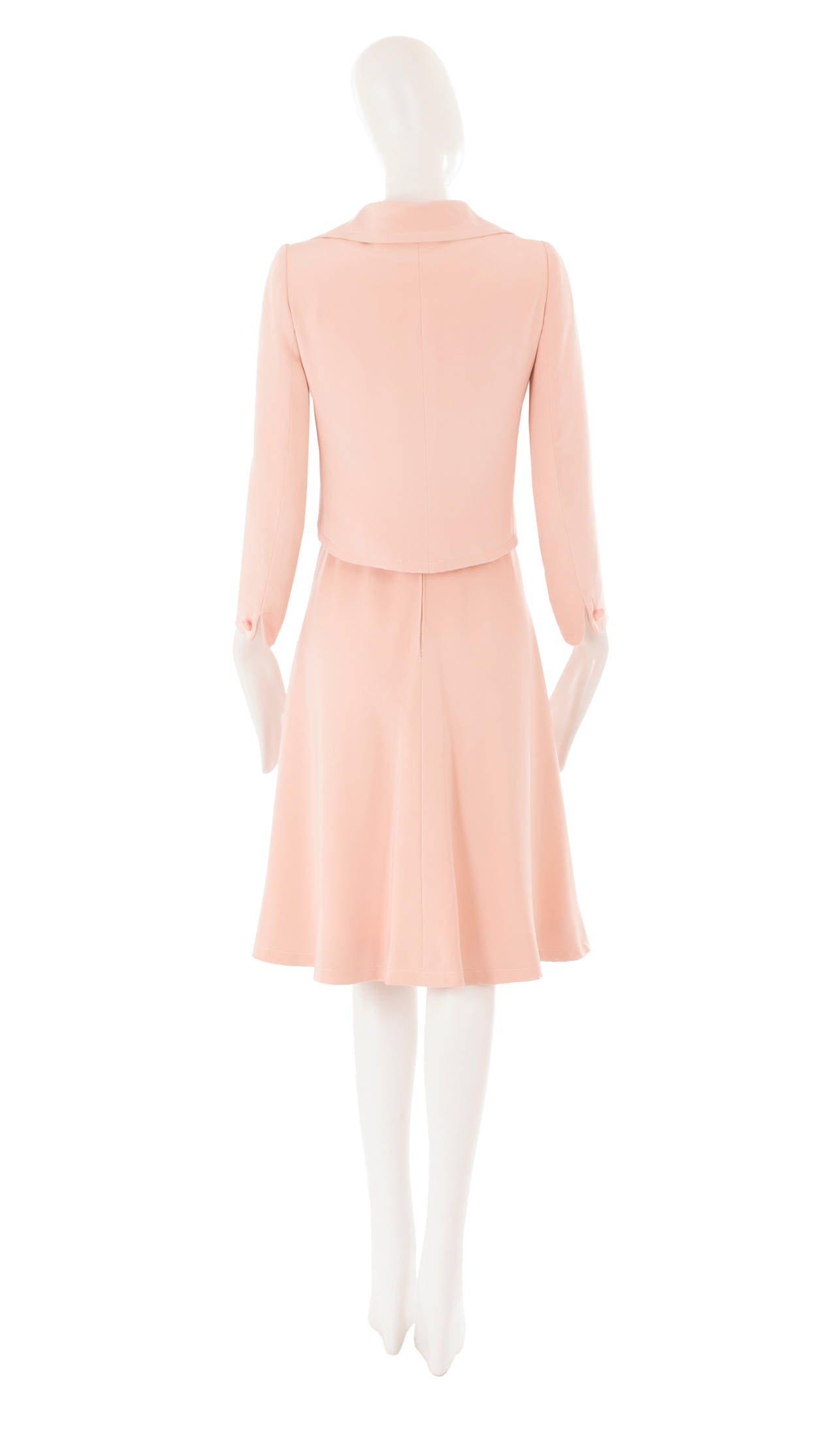 Guy Laroche Pink Silk Haute Couture Dress Suit, Circa 1970 In Excellent Condition For Sale In London, GB