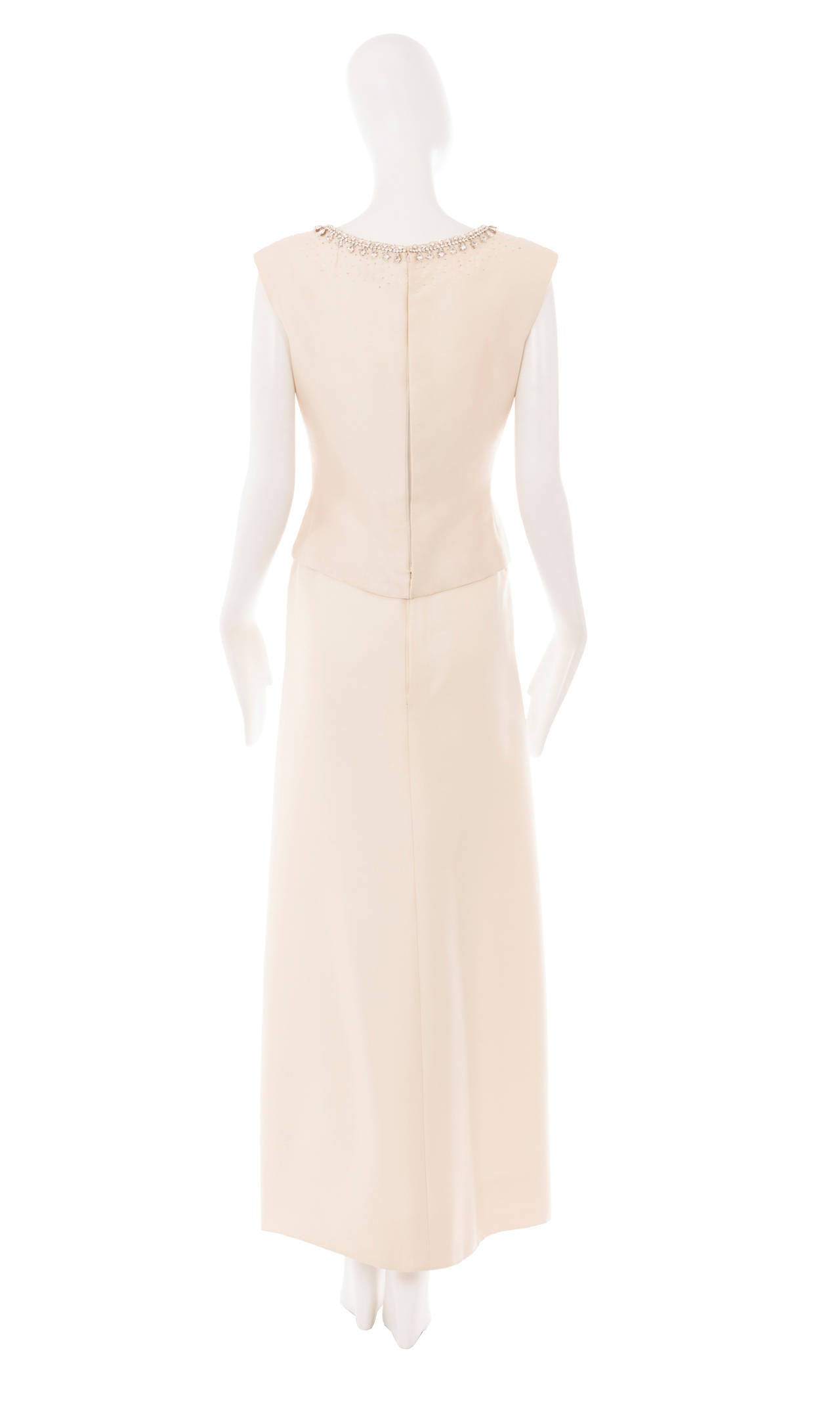 Dior Ivory Silk Ensemble, Circa 1962 In Excellent Condition For Sale In London, GB