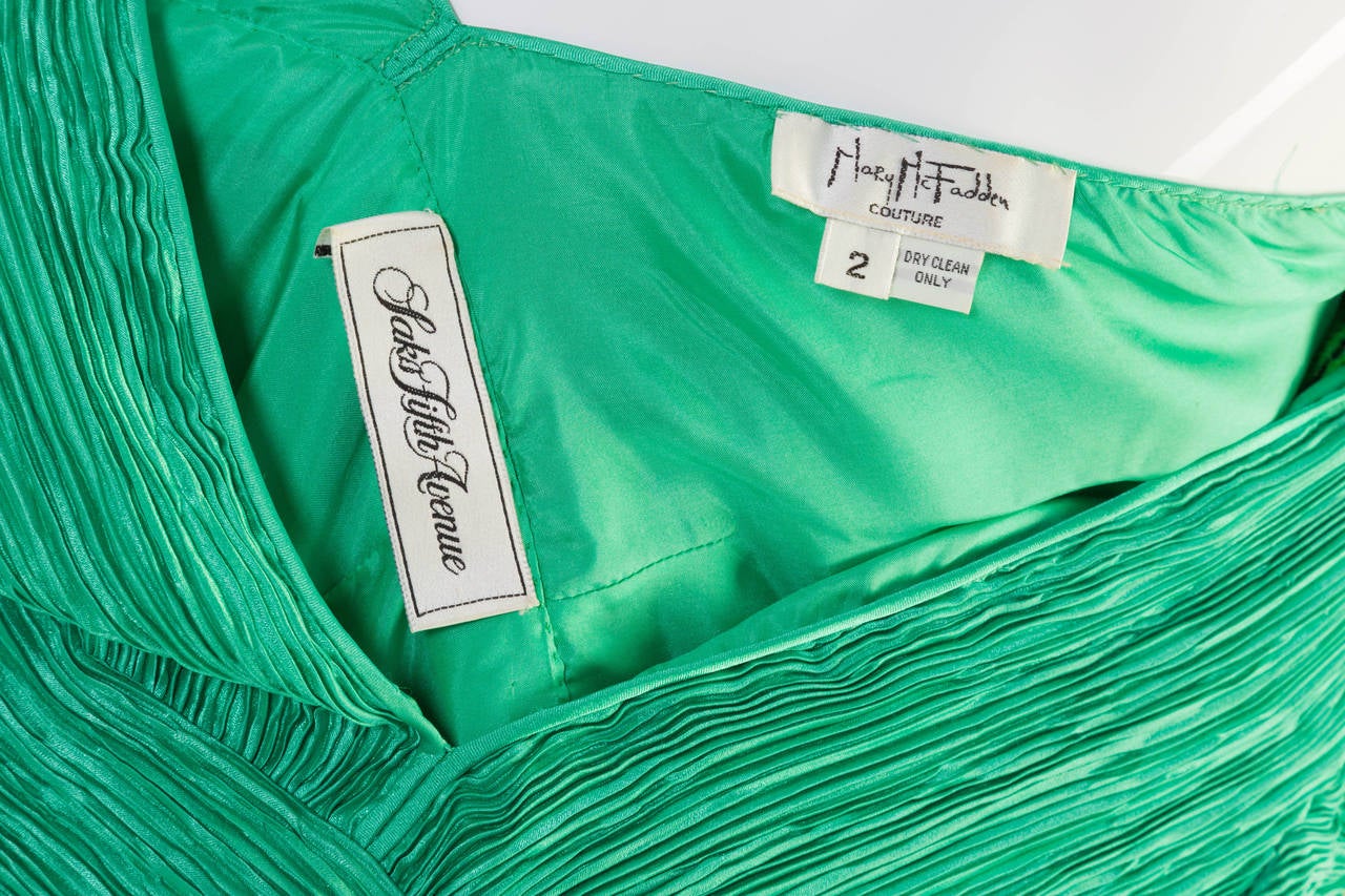 Mary McFadden Couture Green Pleated Sculpted Short Sleeve Dress, 1980s 2
