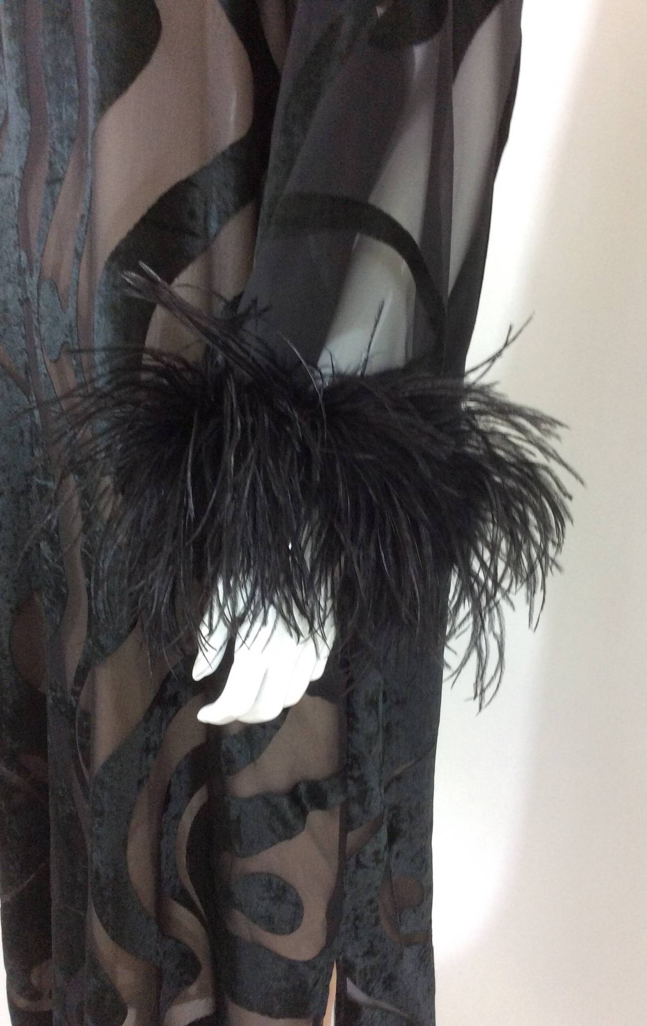 Women's Vintage Valentino Caftan With Feather Cuffs