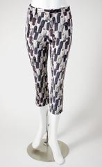 2000 Prada Rare and Collectable Silk Lipstick Print Capri Pants
