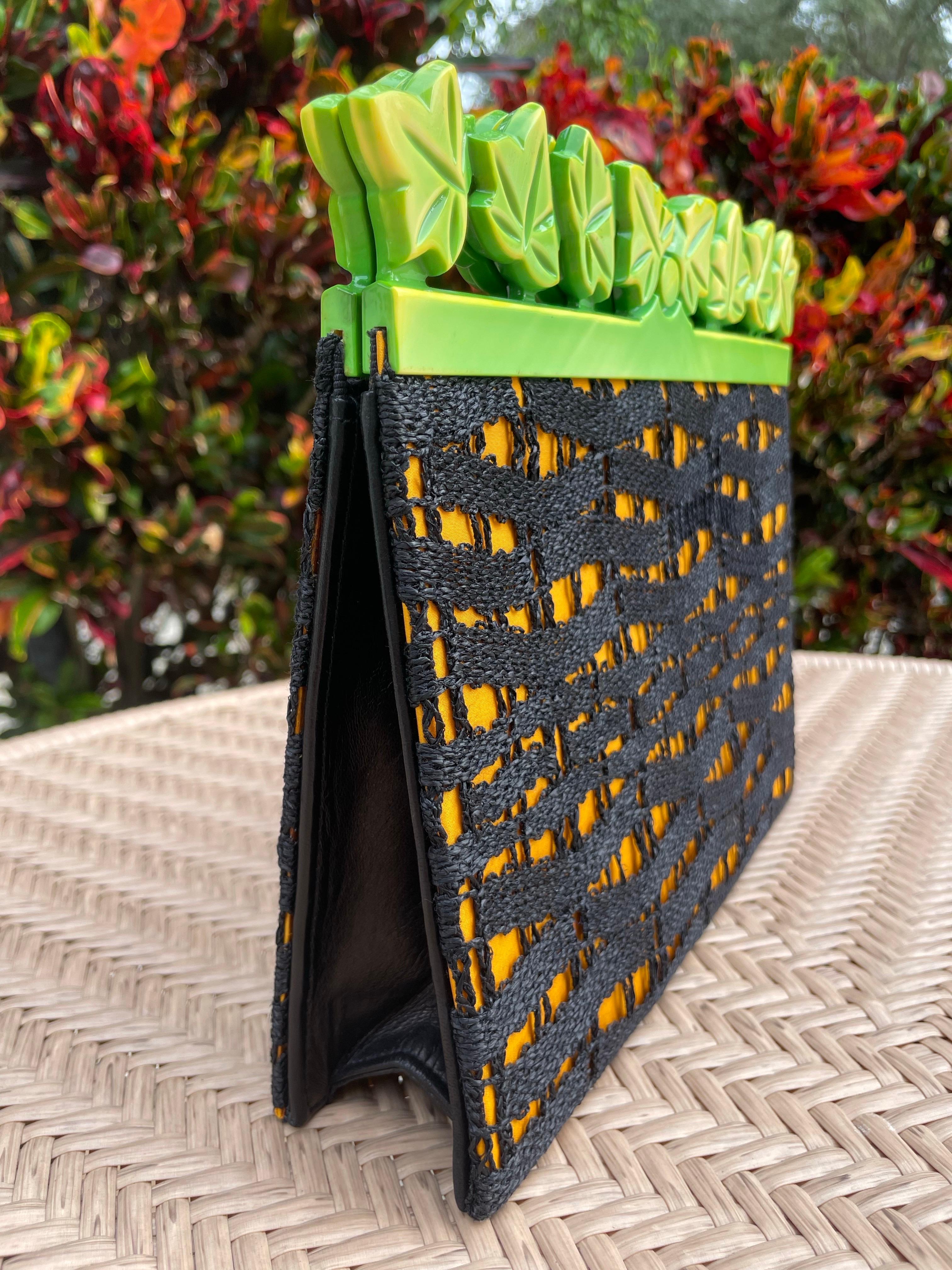 Isabel Canovas Black & Gold Silk Leather Green Bakelite Leaf Clutch, 1980s For Sale 7