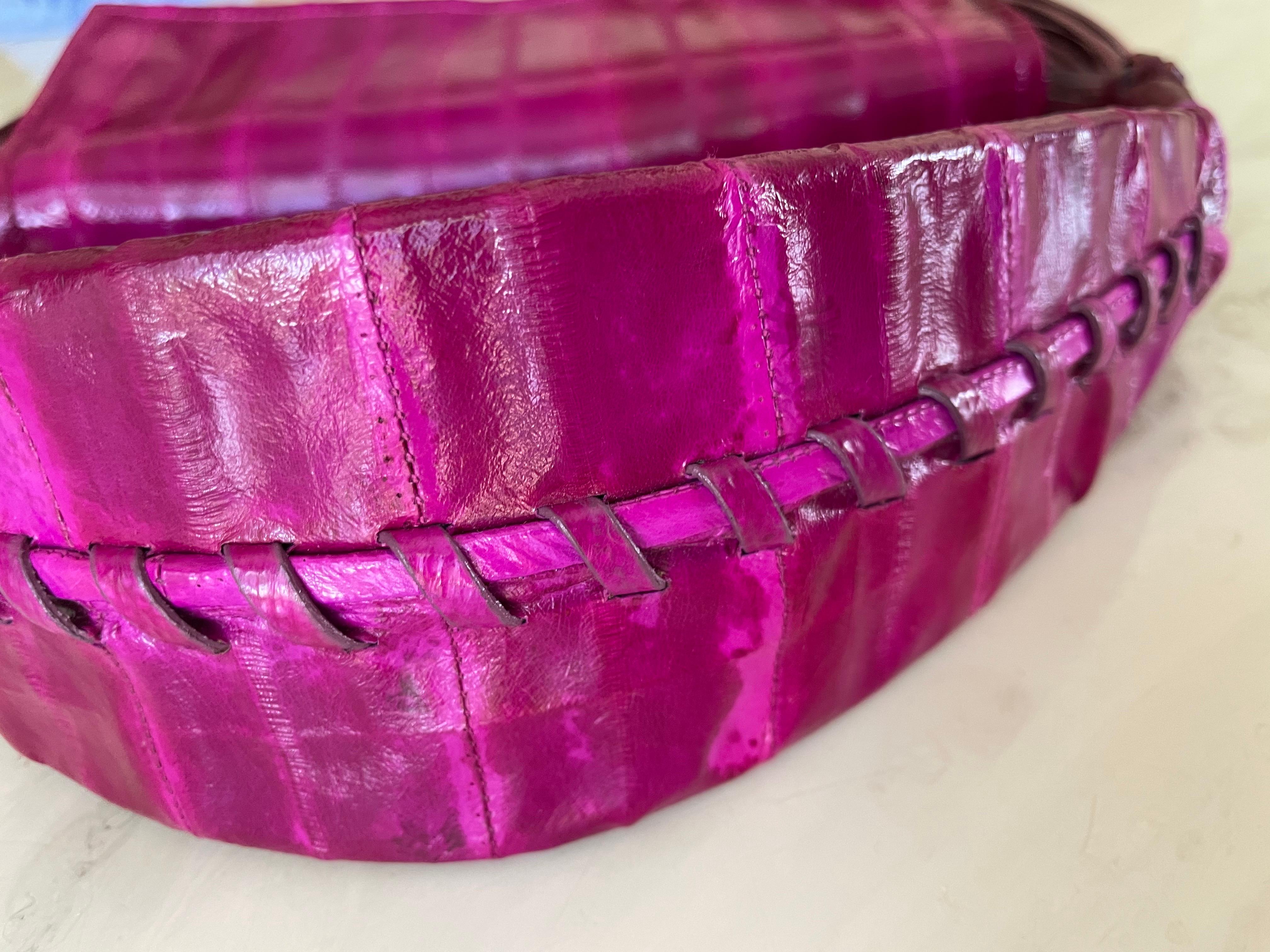 Givenchy Umhängetasche aus elfenbeinfarbenem Aalleder mit Fransen, 2009 im Angebot 3