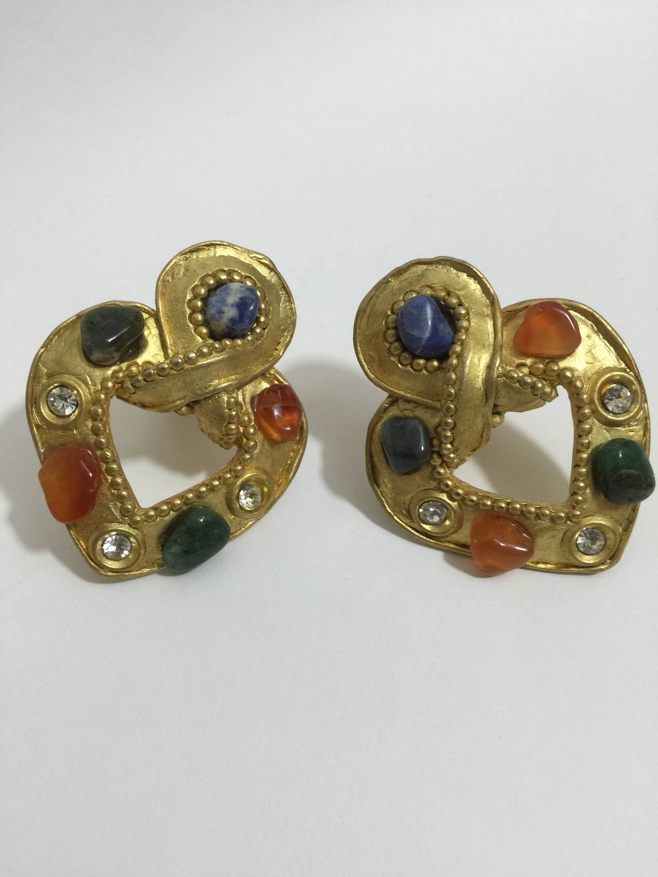 Beautiful matte gold vintage Claire Deve Paris Heart Earrings, Intricate gold bead detail.
Rhinestones & Natural semiprecious stone accents.

Claire Deve has designed jewelry for fashion's 
most prestigious designers including; Chanel, Jean
