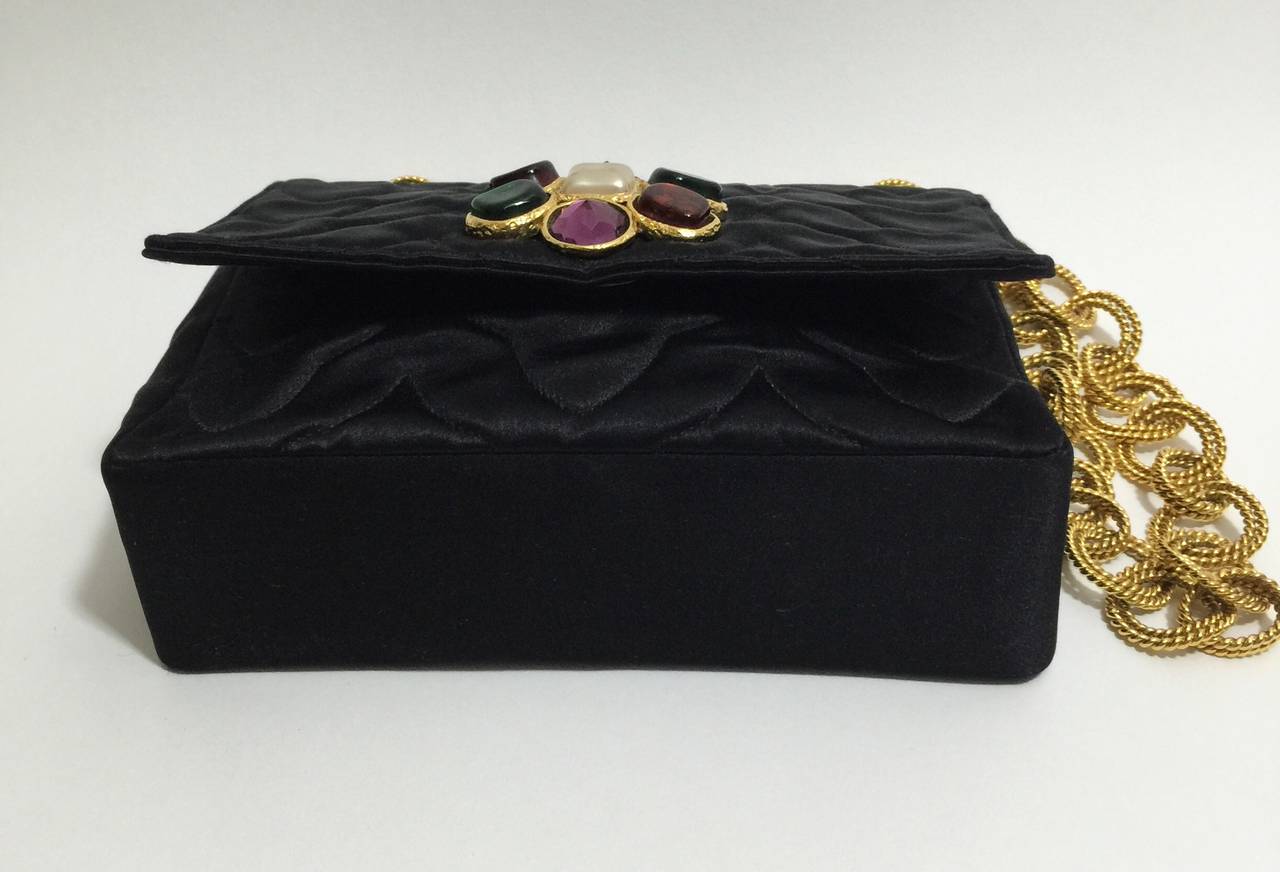 Rare Vintage Chanel Gripoix & Gold Chain Satin Evening Bag / Purse In Excellent Condition In Boca Raton, FL