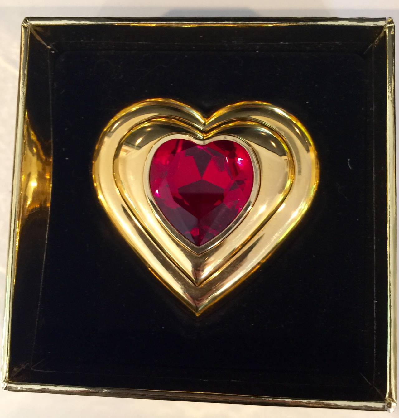 Yves Saint Laurent Paris Dazzling Ruby Crystal Jewel Heart Compact YSL ...