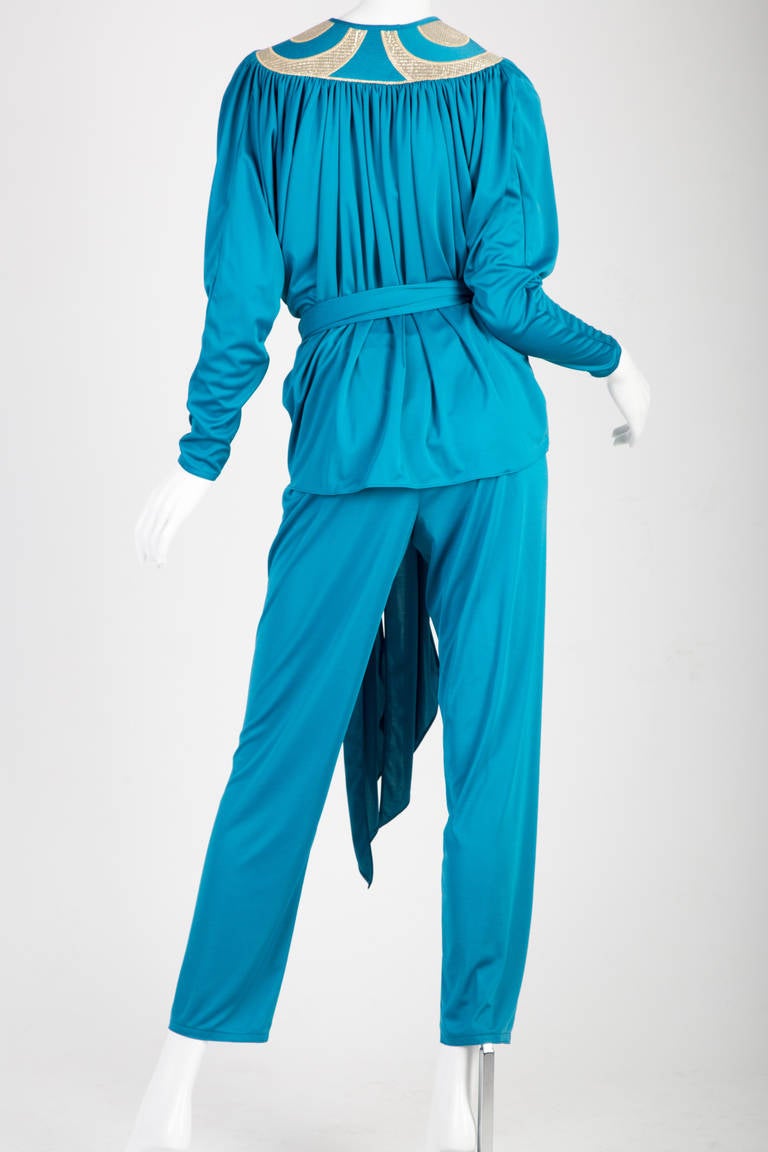 Bill Tice’s designs are not the typical couture gowns or latest in ready-to-wear trends; however, Tice’s contributions to fashion are in the loungewear and lingerie market. Tice was prominent in the 1970s-1980s for his comfortably made pleated