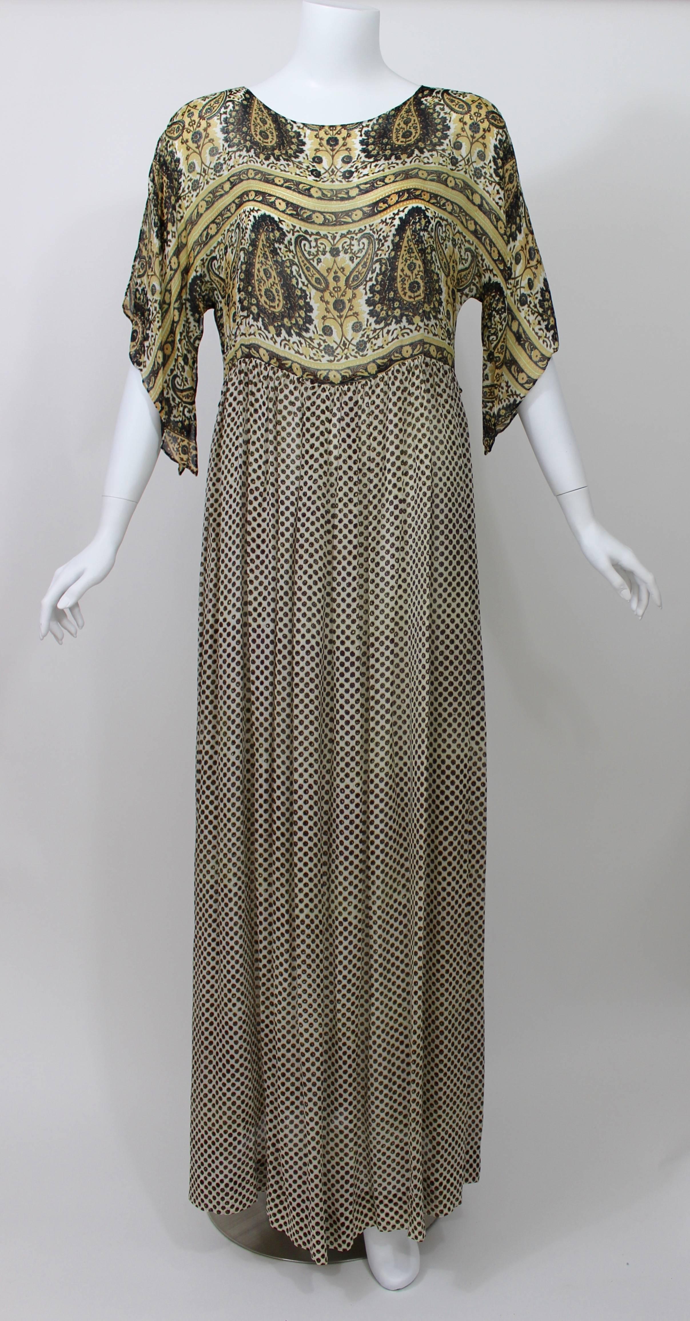 A 1970s India silk maxi dress from Bergdorf Goodman
Excellent condition

Size estimate: M
Measurements:
Bust: 37 inches
Waist: 34 inches
Hips: free
Length: 59 inches
 