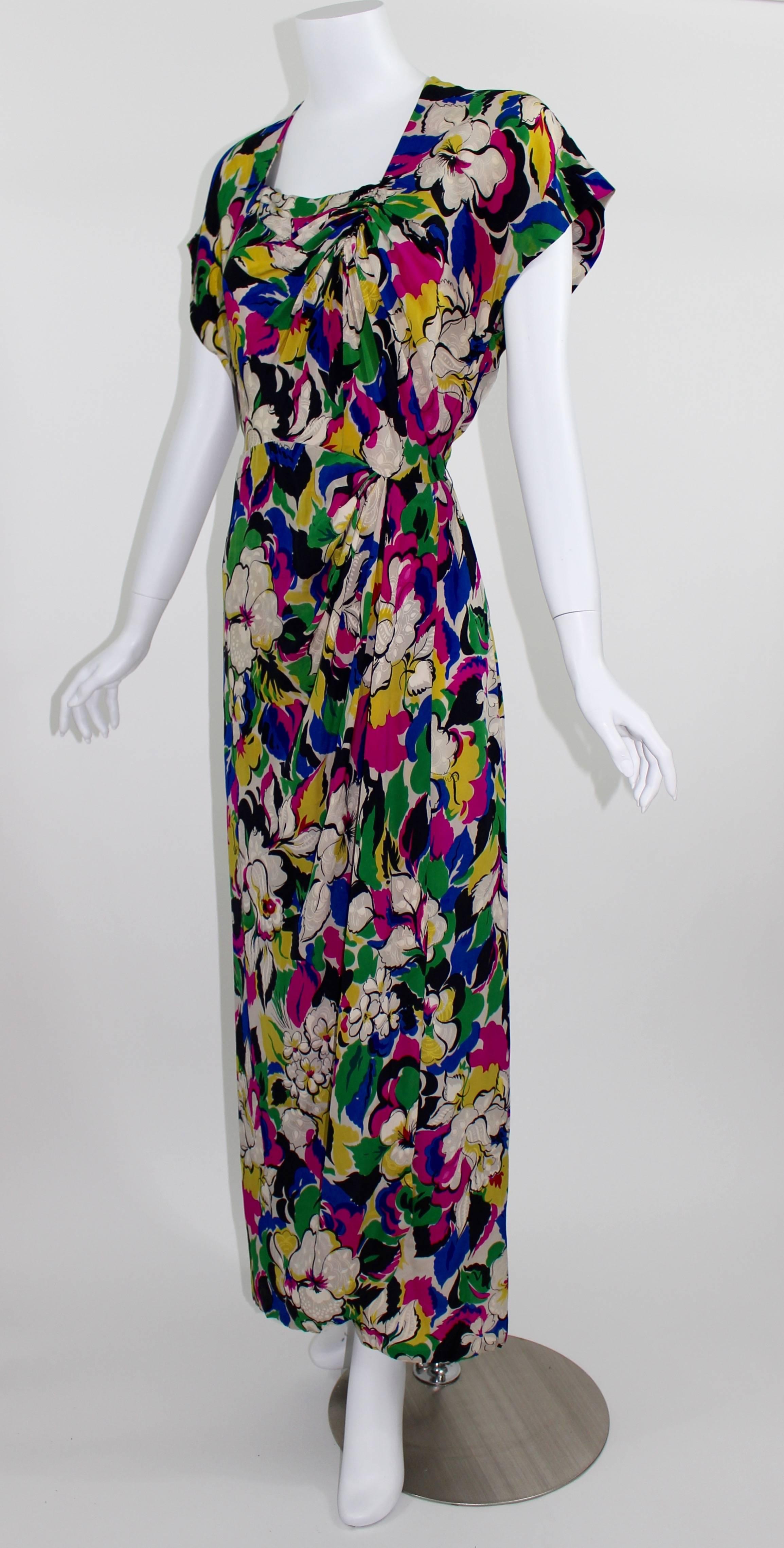 Women's 1940s Bright Floral Silk Damask Square Neckline & Ruched Short Sleeve Dress