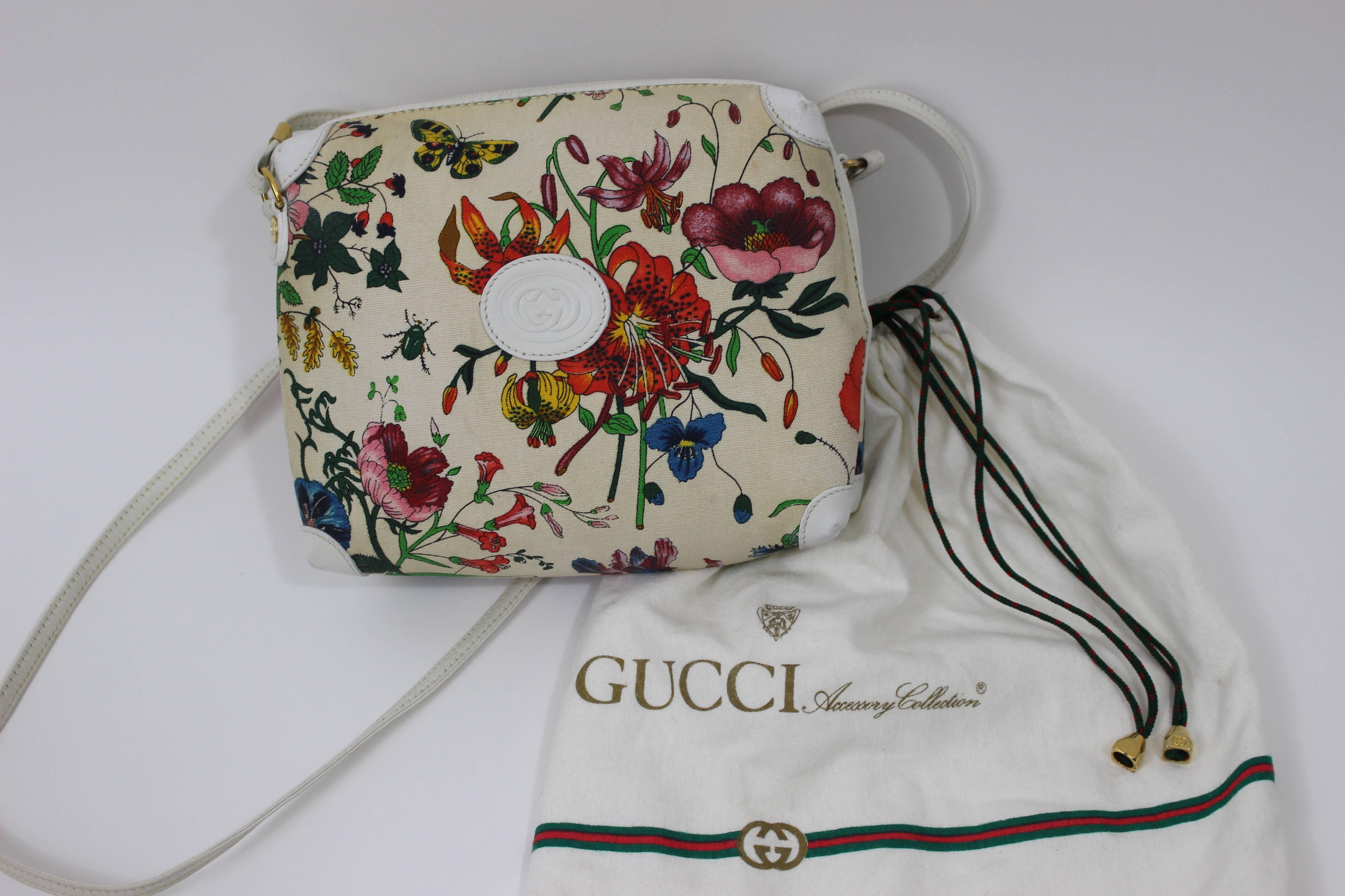 Women's Vintage Gucci Floral Canvas  White Leather Cross Body Shoulder Bag Purse