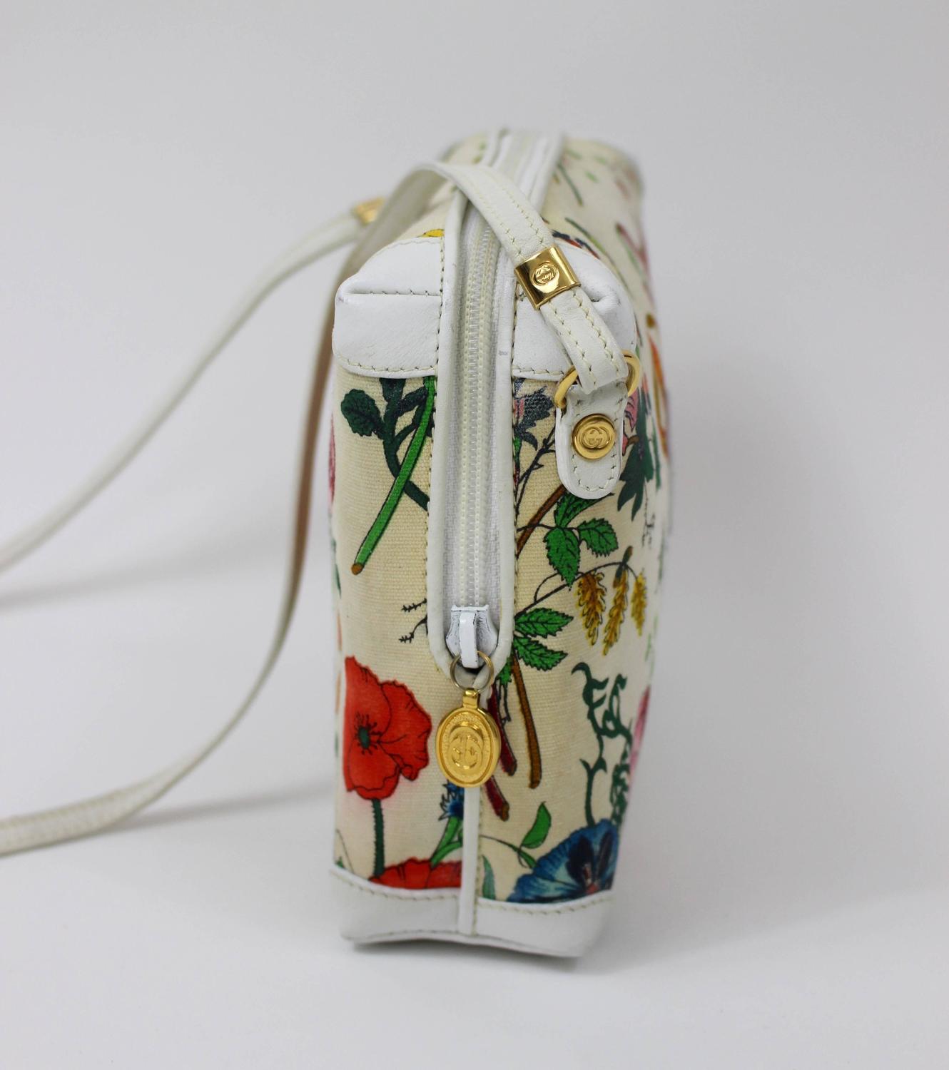 Vintage Gucci Floral Canvas White Leather Cross Body Shoulder Bag Purse For Sale at 1stdibs
