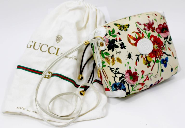 Vintage Gucci Floral Canvas White Leather Cross Body Shoulder Bag Purse at 1stdibs