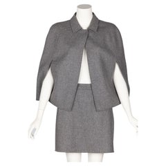 Valentino Grau Wolle Angora Cape Minirock Anzug Set mit Cape