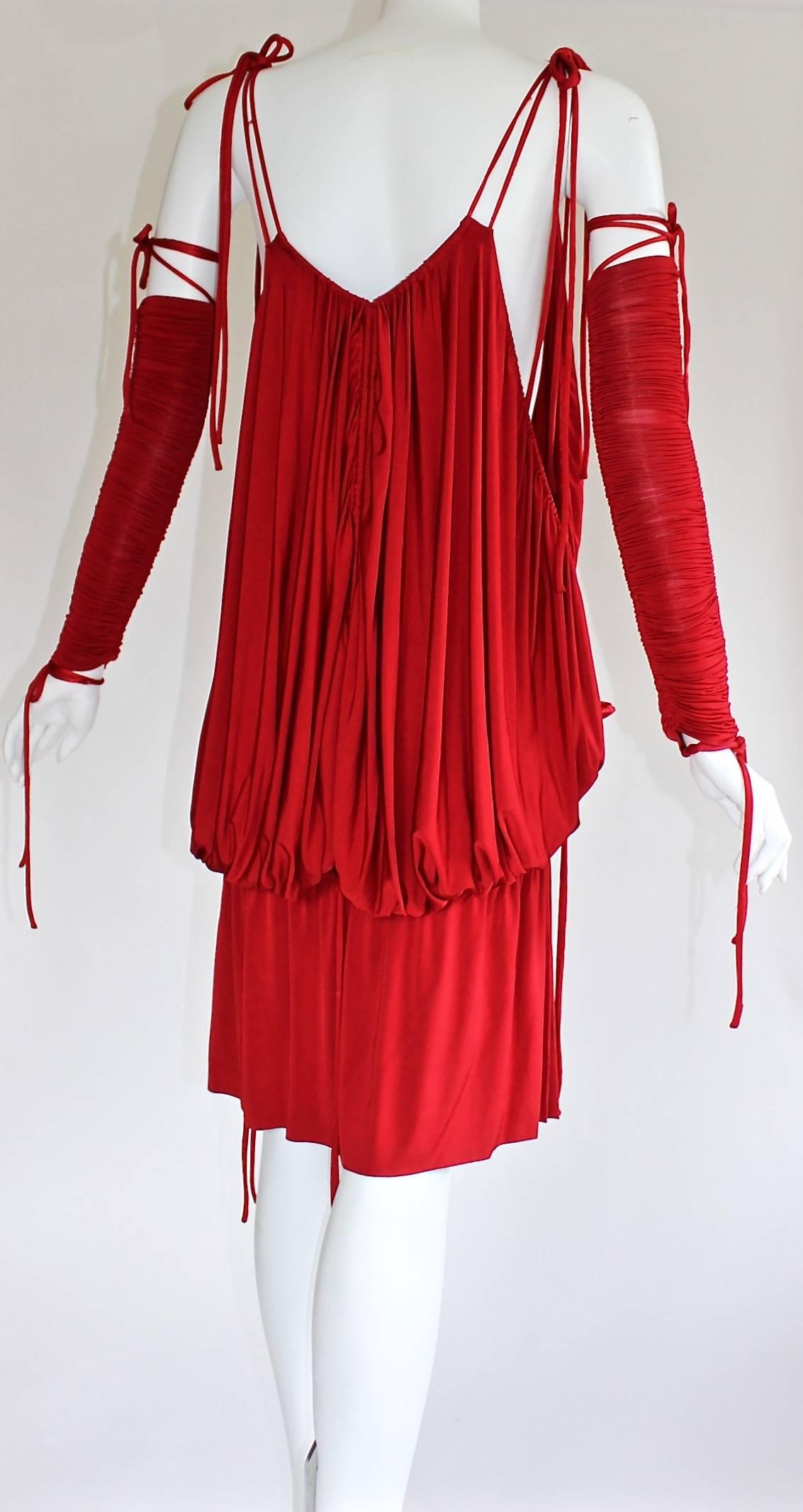 2003 S/S Dolce & Gabbana  Runway Ad Campaign Red Mini Dress Ruched Arm Bands In Excellent Condition In Boca Raton, FL