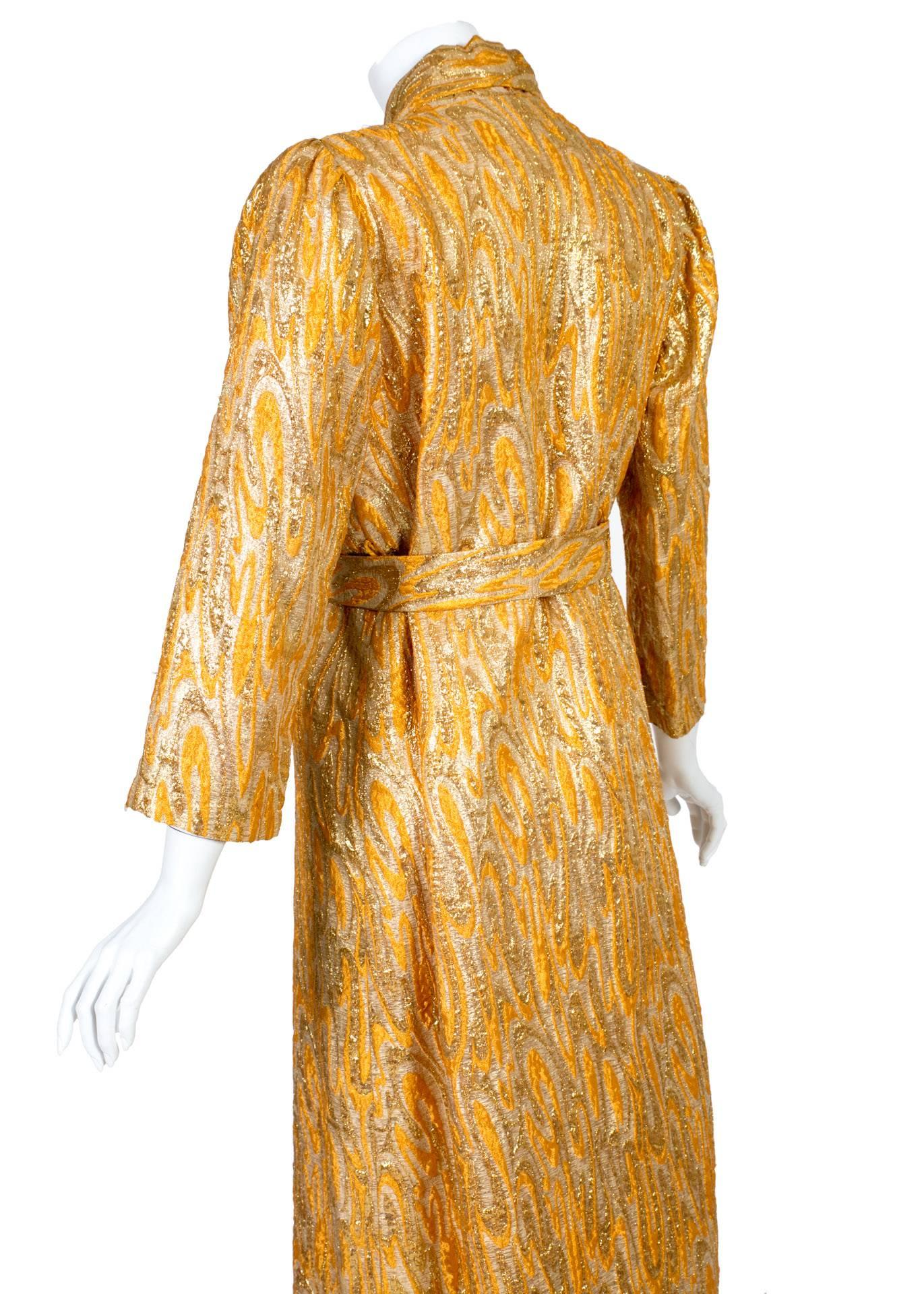  Oscar de la Renta attributed Gold Apricot Metallic Brocade Evening Coat, 1960s  3