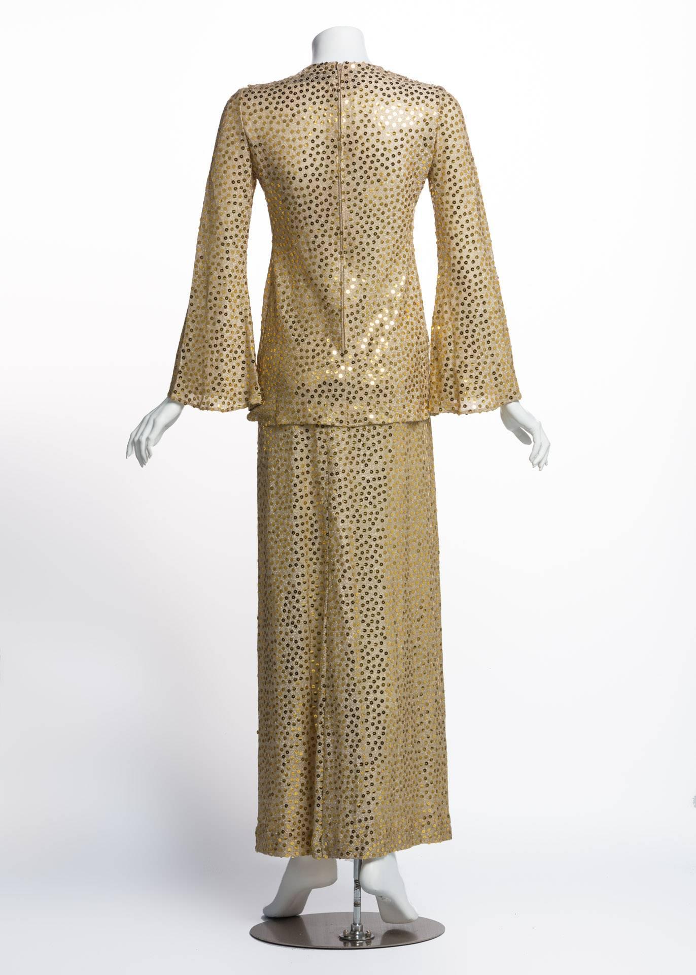 1970s Mollie Parnis Lurex and Sequin Gold Tunic Maxi Skirt Shawl Set Documented In Excellent Condition In Boca Raton, FL