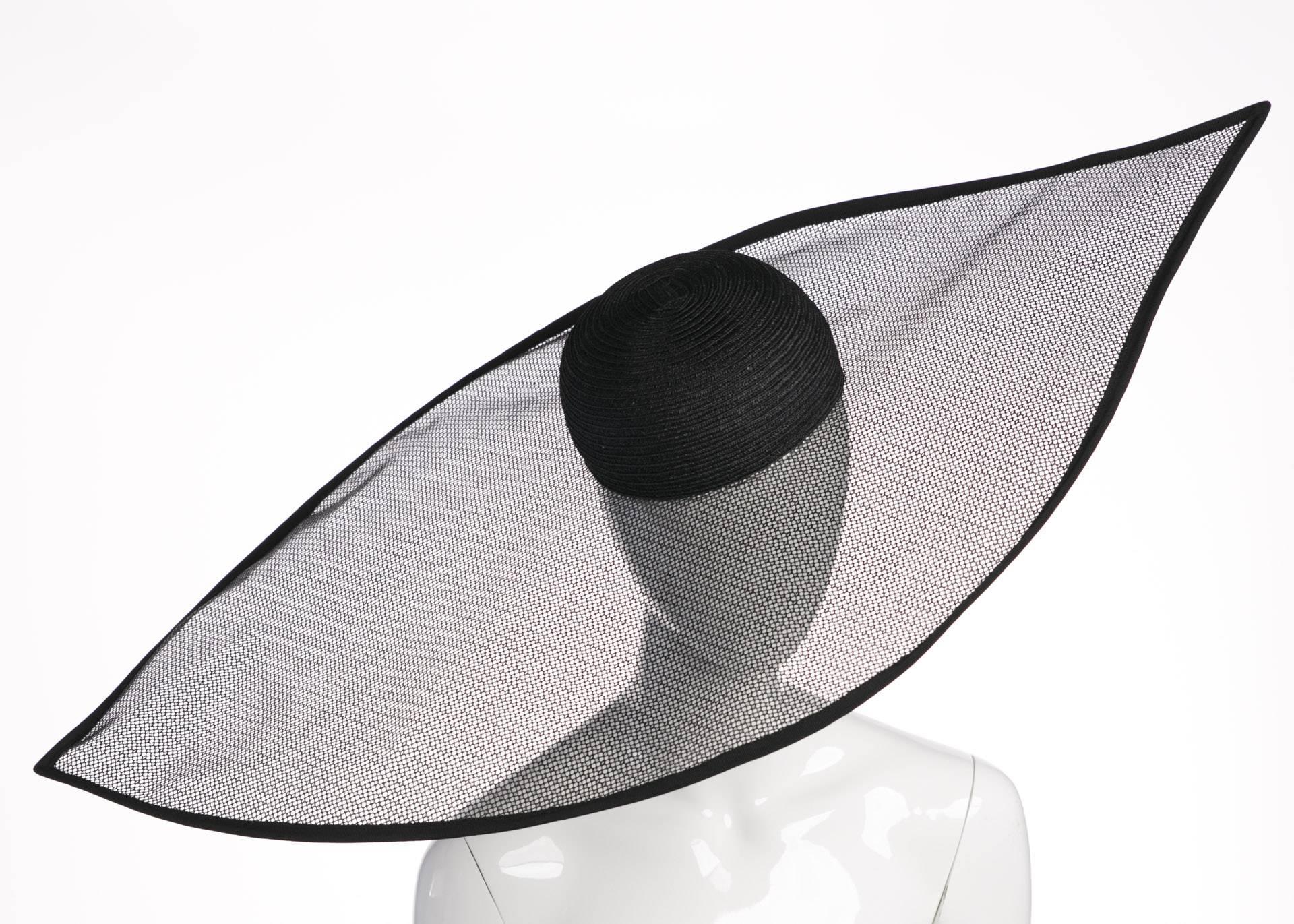  Vintage Giorgio Armani Black Sculptural  Wide Brim Eye Hat  In Excellent Condition In Boca Raton, FL