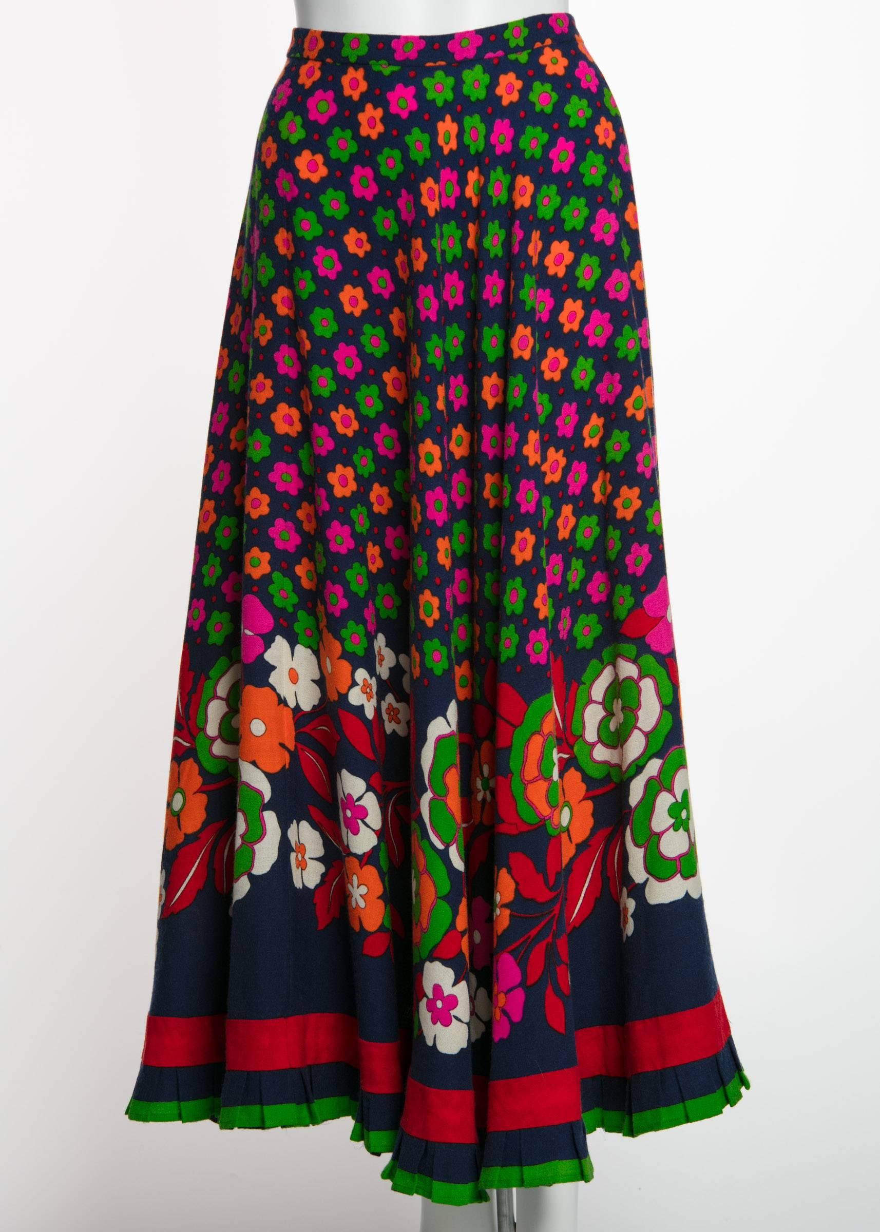 1970s Lanvin Haute-Couture Multicolored Florals Wool Skirt & Shawl Set In Good Condition In Boca Raton, FL