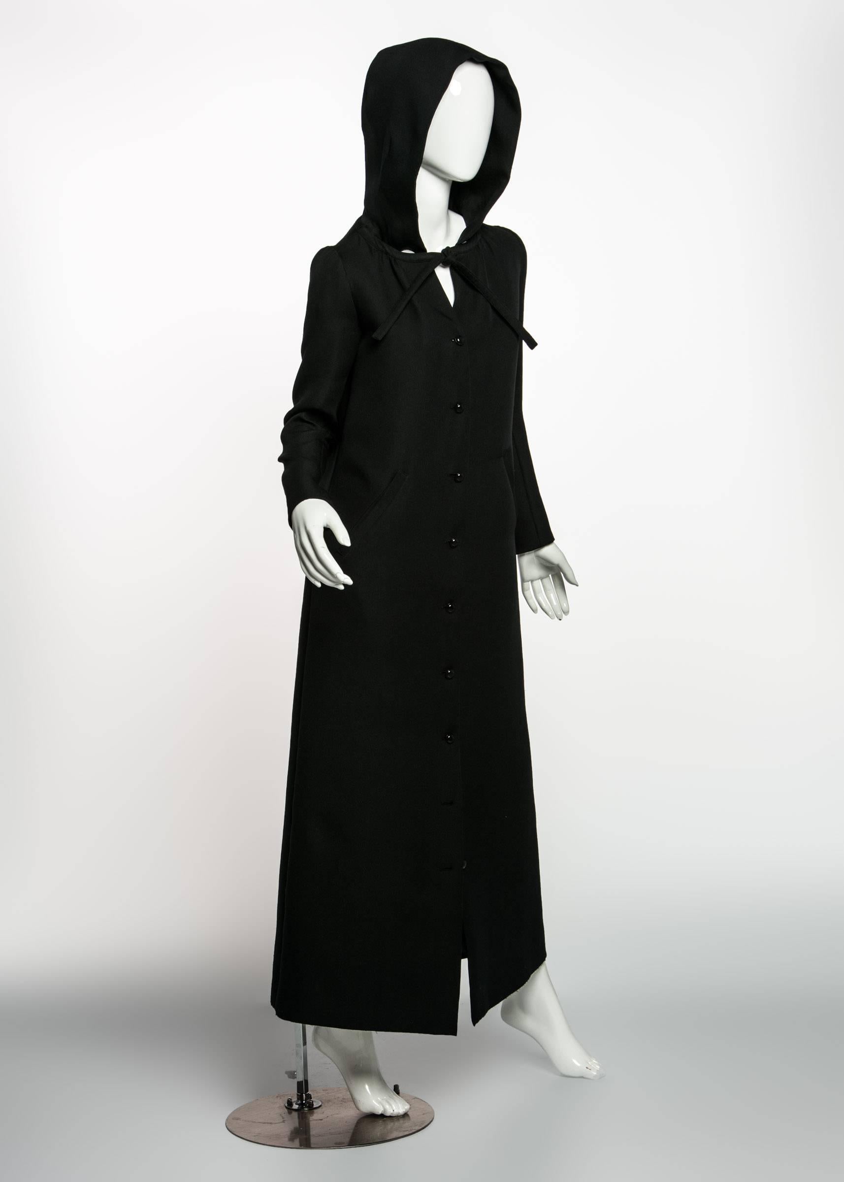1960s Courrѐges Paris Mod Black Maxi Coat with Hood In Excellent Condition In Boca Raton, FL