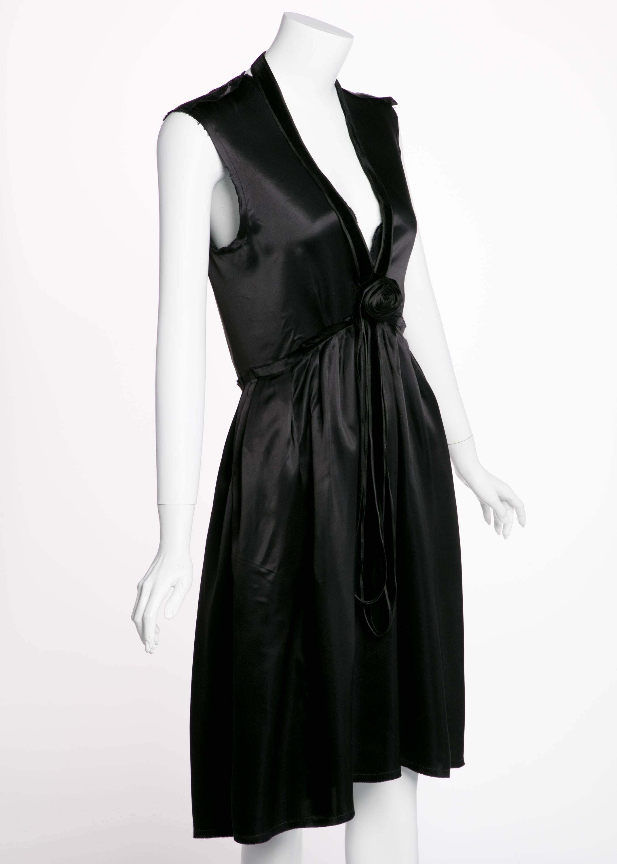 2005 Lanvin by Alber Elbaz Plunge Neck Black Satin Velvet Necklace Dress In Excellent Condition In Boca Raton, FL