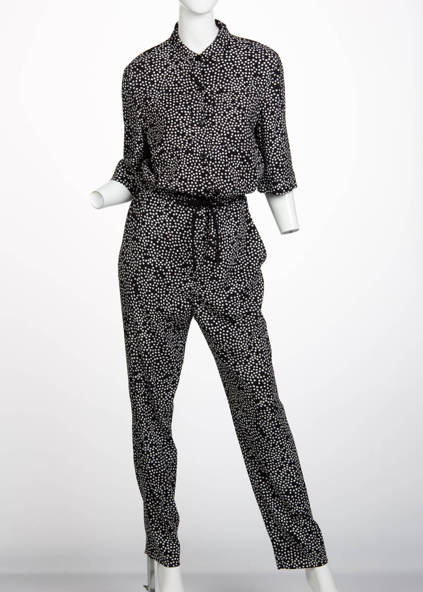 Sonia Rykiel was a French born designer who entered the design world in 1962 through pioneering stylish garments that were a balance of formfitting and relaxed comfort that could be worn on virtually any body type. Declared the “queen of knits” by