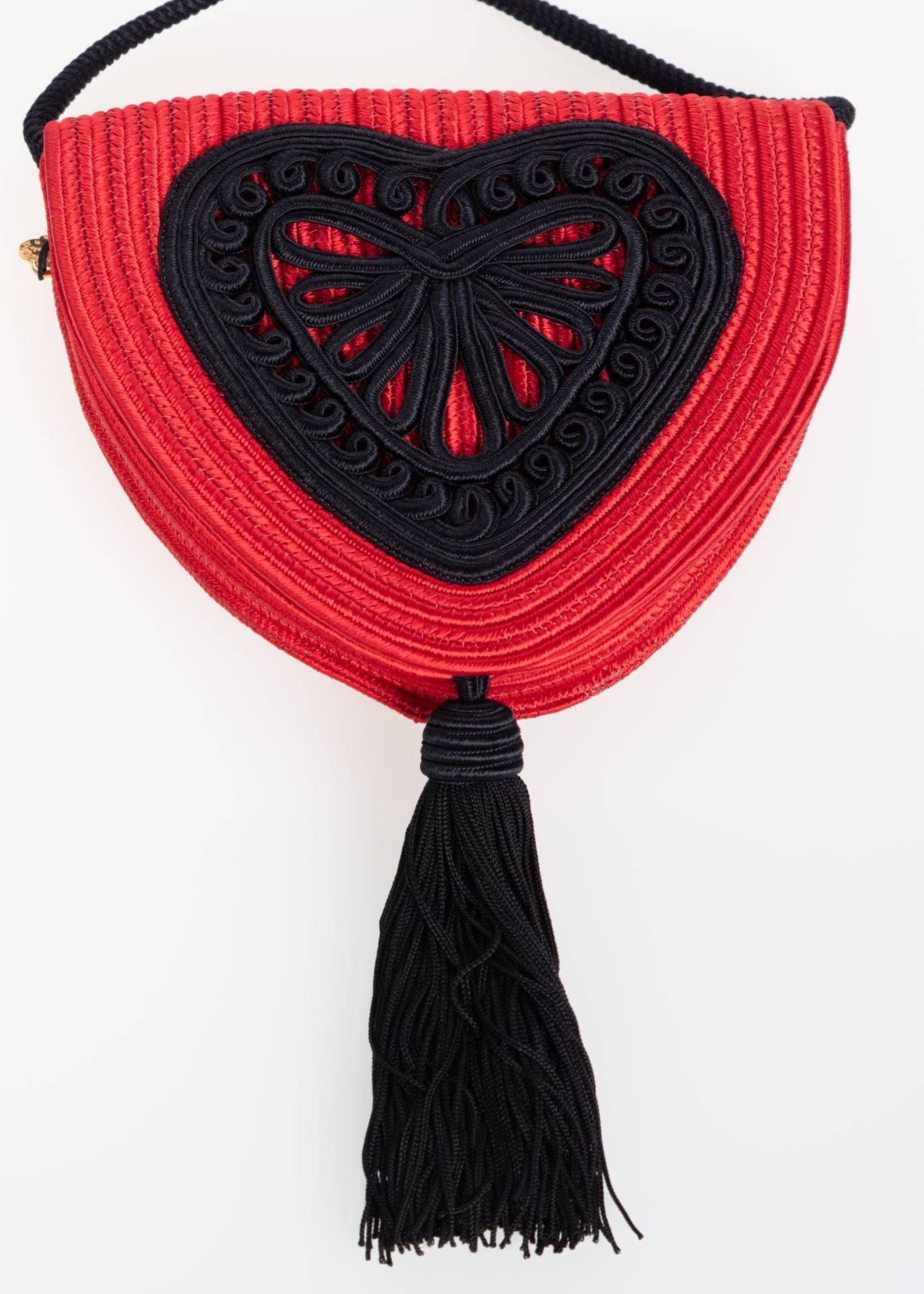 Yves Saint Laurent Rote Herzschwarze Passementerie-Tasche mit Quaste, 1980er Jahre  (Schwarz) im Angebot