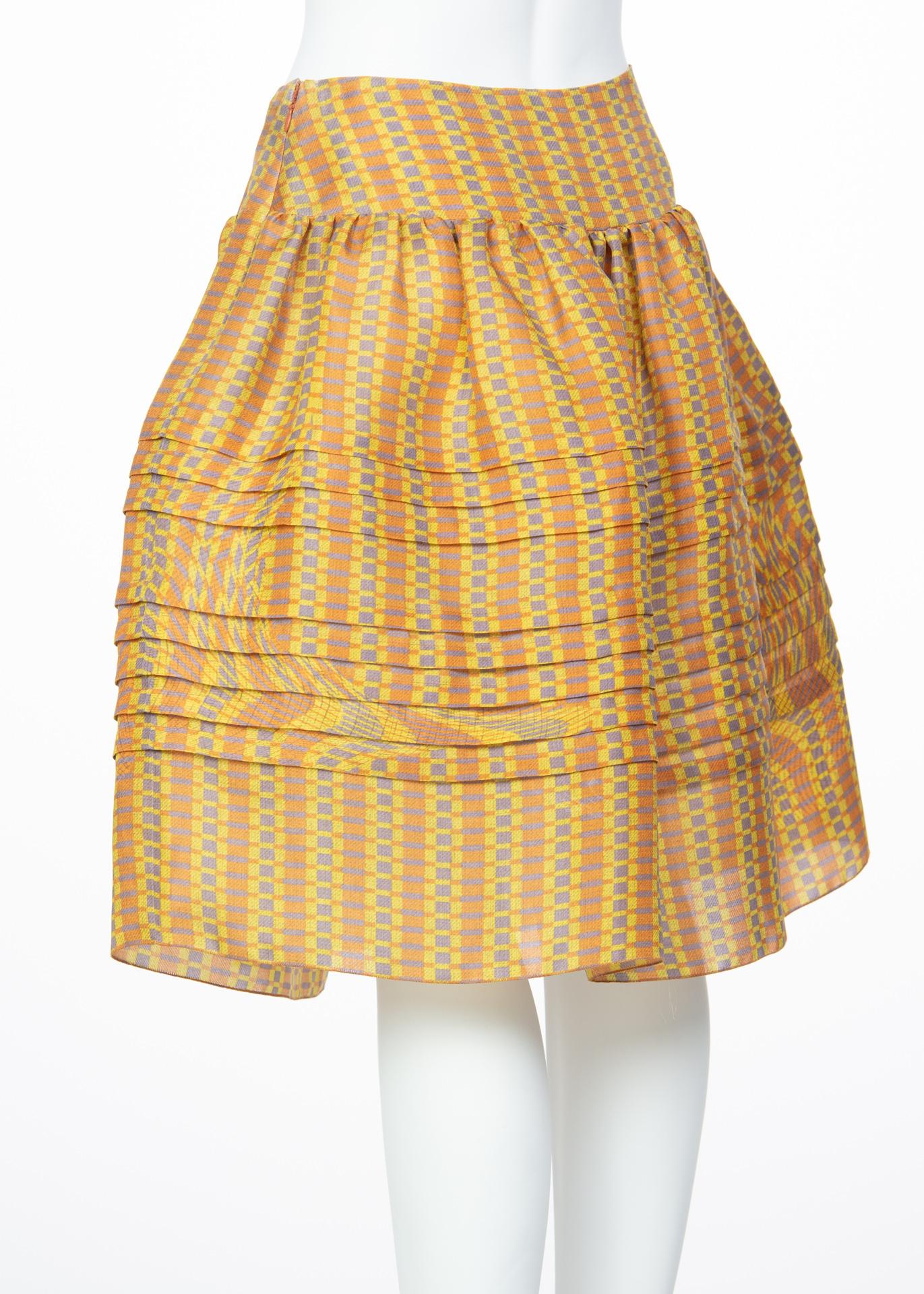 2008 Prada Fairy Runway Yellow Printed Silk Organza Skirt In Excellent Condition In Boca Raton, FL
