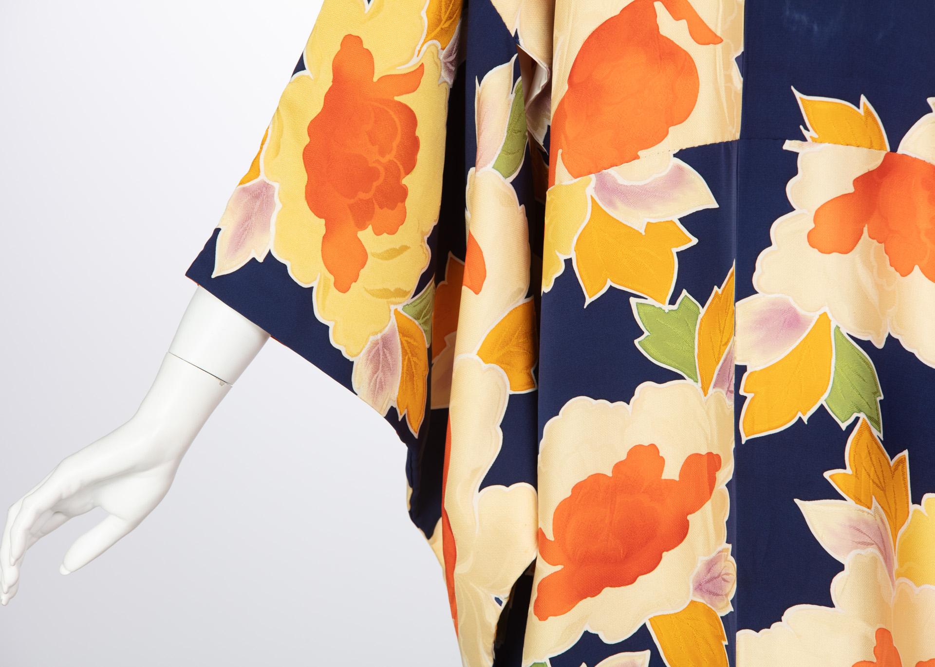 Vintage Japanese Silk Multicolored Floral Maxi Kimono In Excellent Condition In Boca Raton, FL