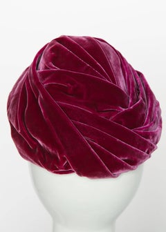 1930s Hattie Carnegie Original Raspberry Pink Velvet Turban Hat