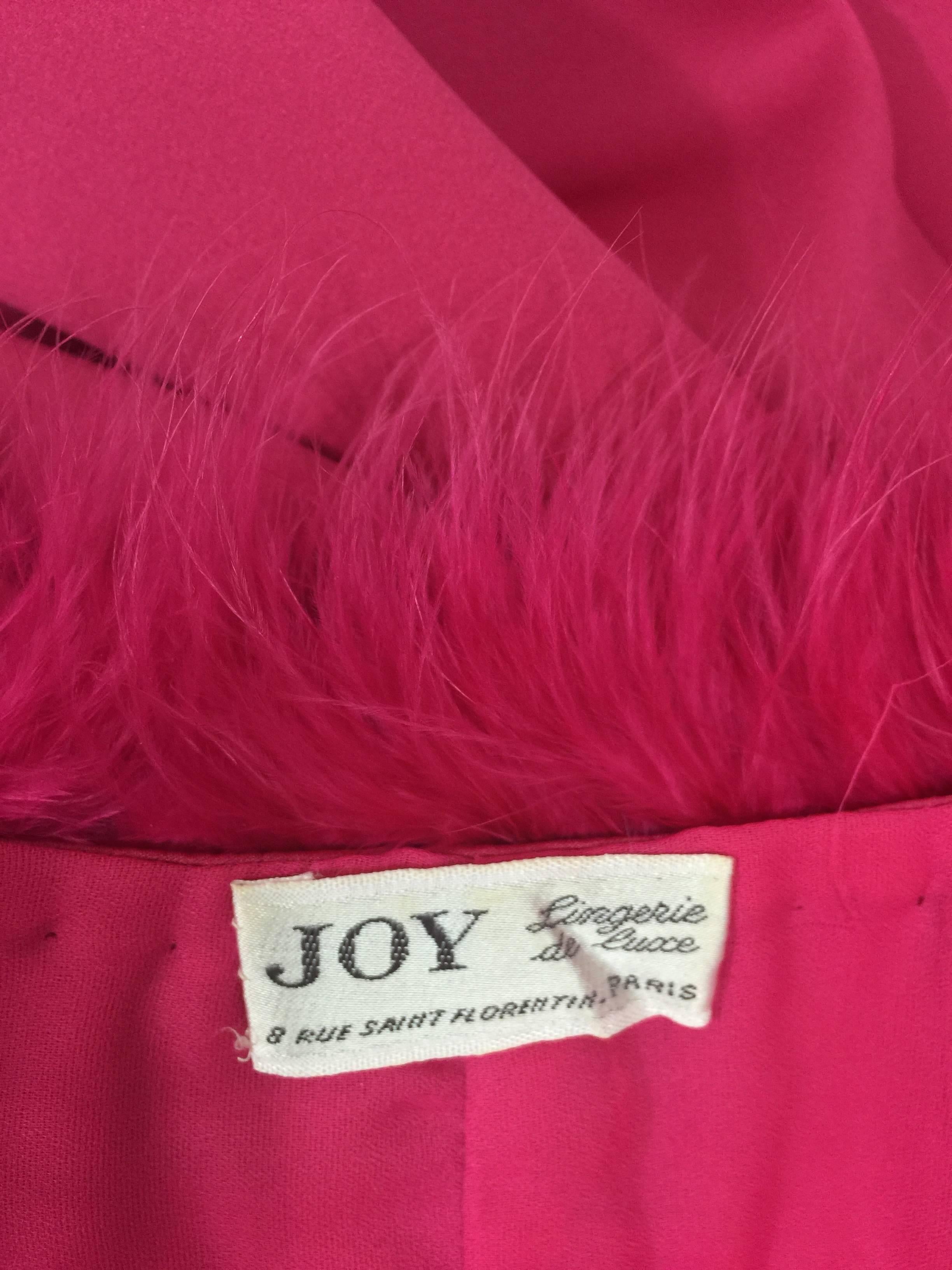 A Magnificent Magenta Marabou Feather Trimmed Caftan & Robe Vintage 2