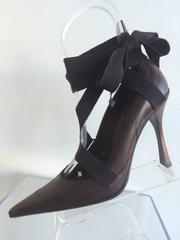 Gucci Pointed Winklepicker Brown Leather Pumps with Ribbon
